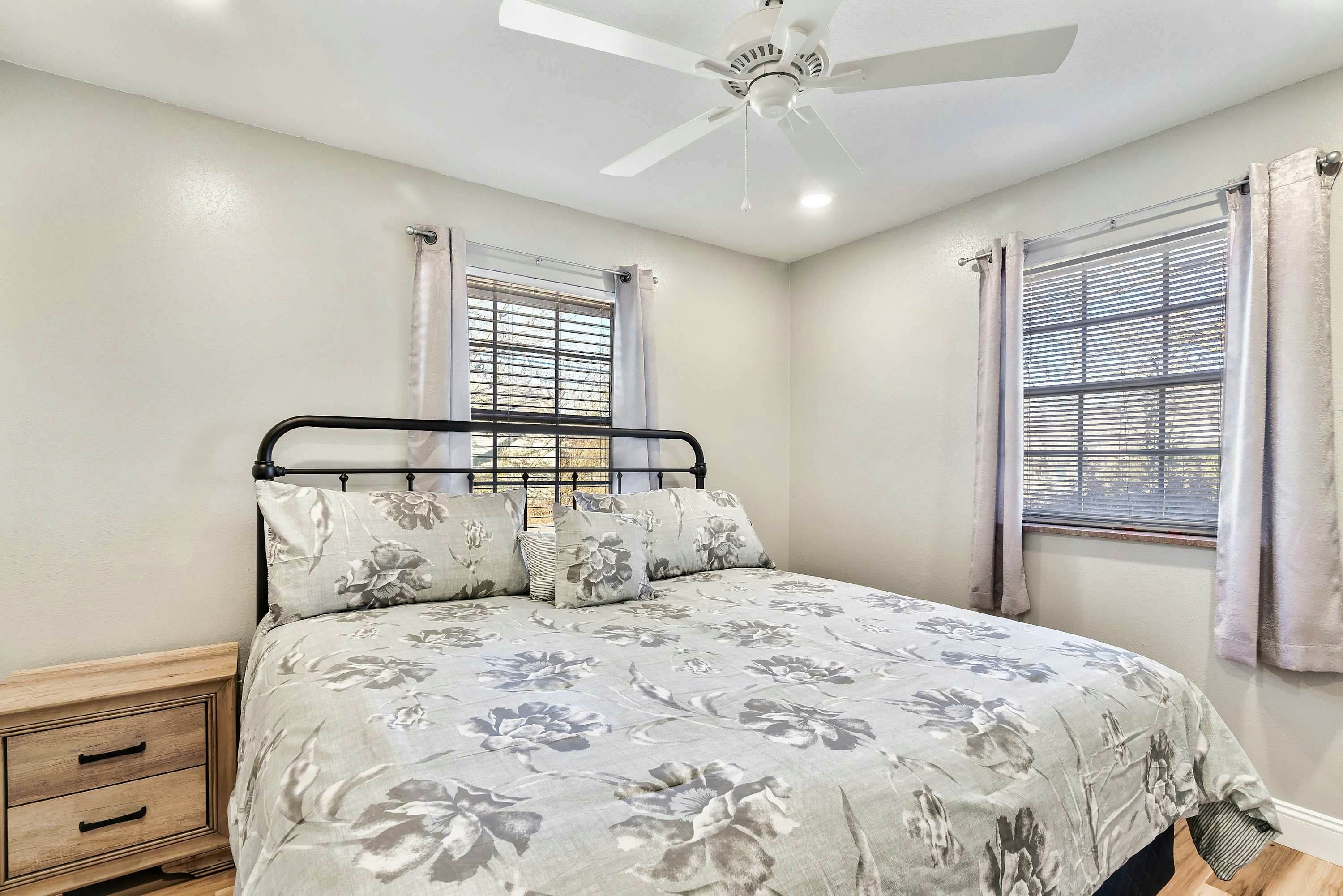 Mins to Parkway | Cozy One level cabin・Hot tub