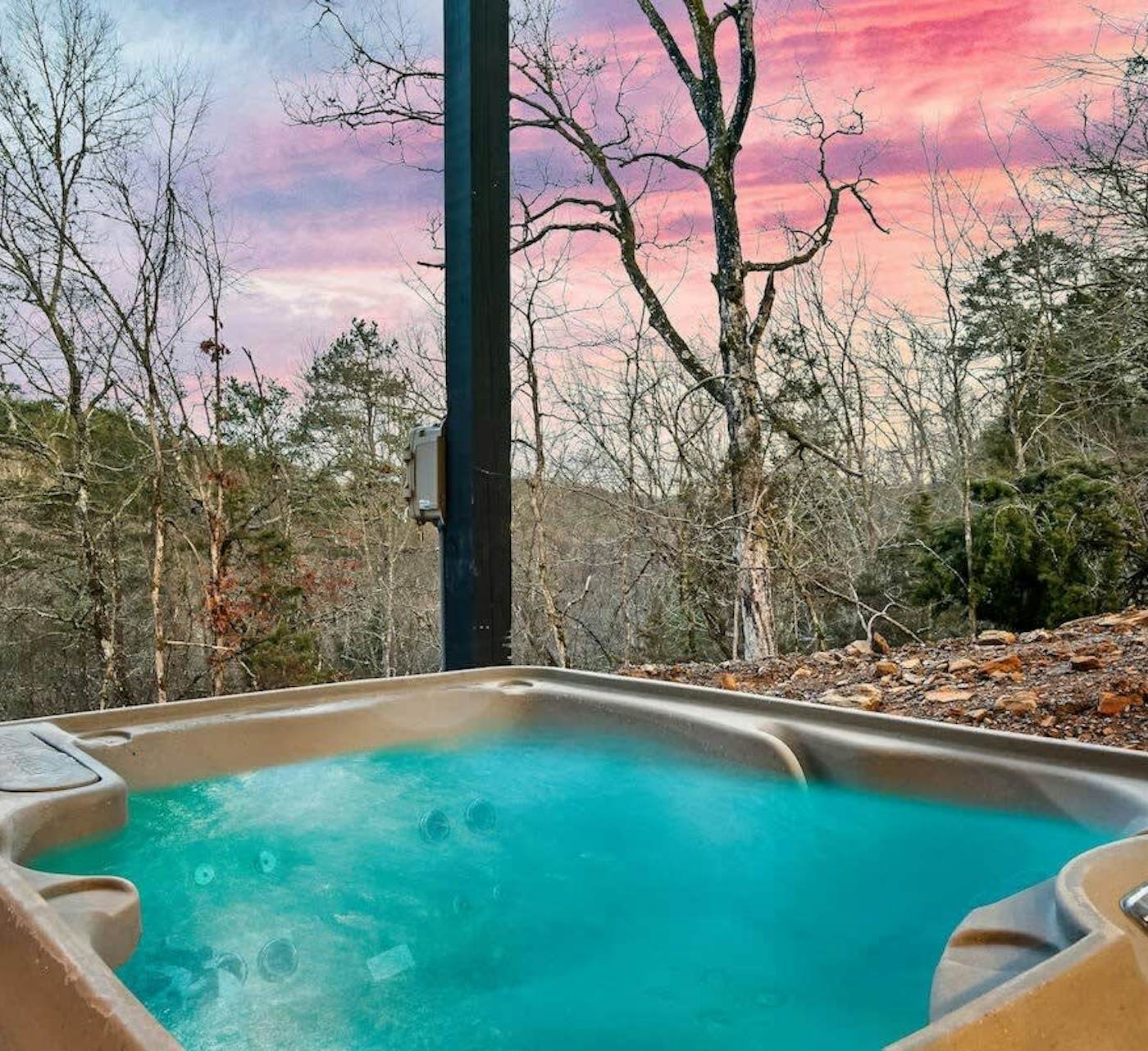 Luxe Cabin W Indoor Pool・Spacious Cabin, Sleeps 10