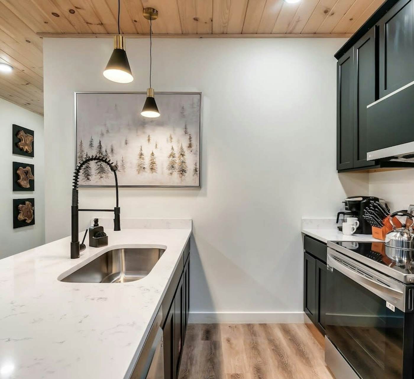 Luxe Cabin W Indoor Pool・Spacious Cabin, Sleeps 10