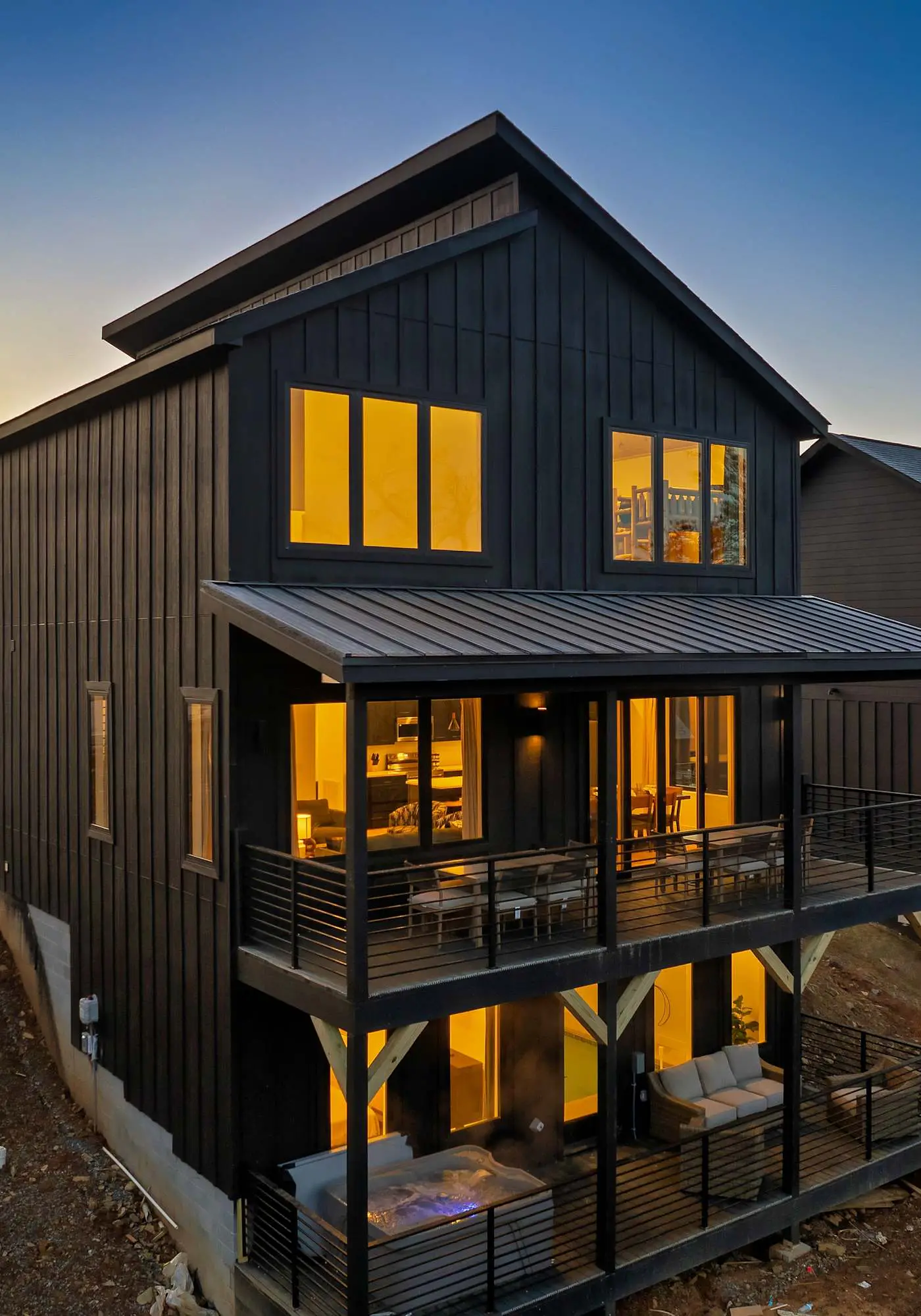 Modern Luxury・Pool, Hot Tub & Near Water Parks!