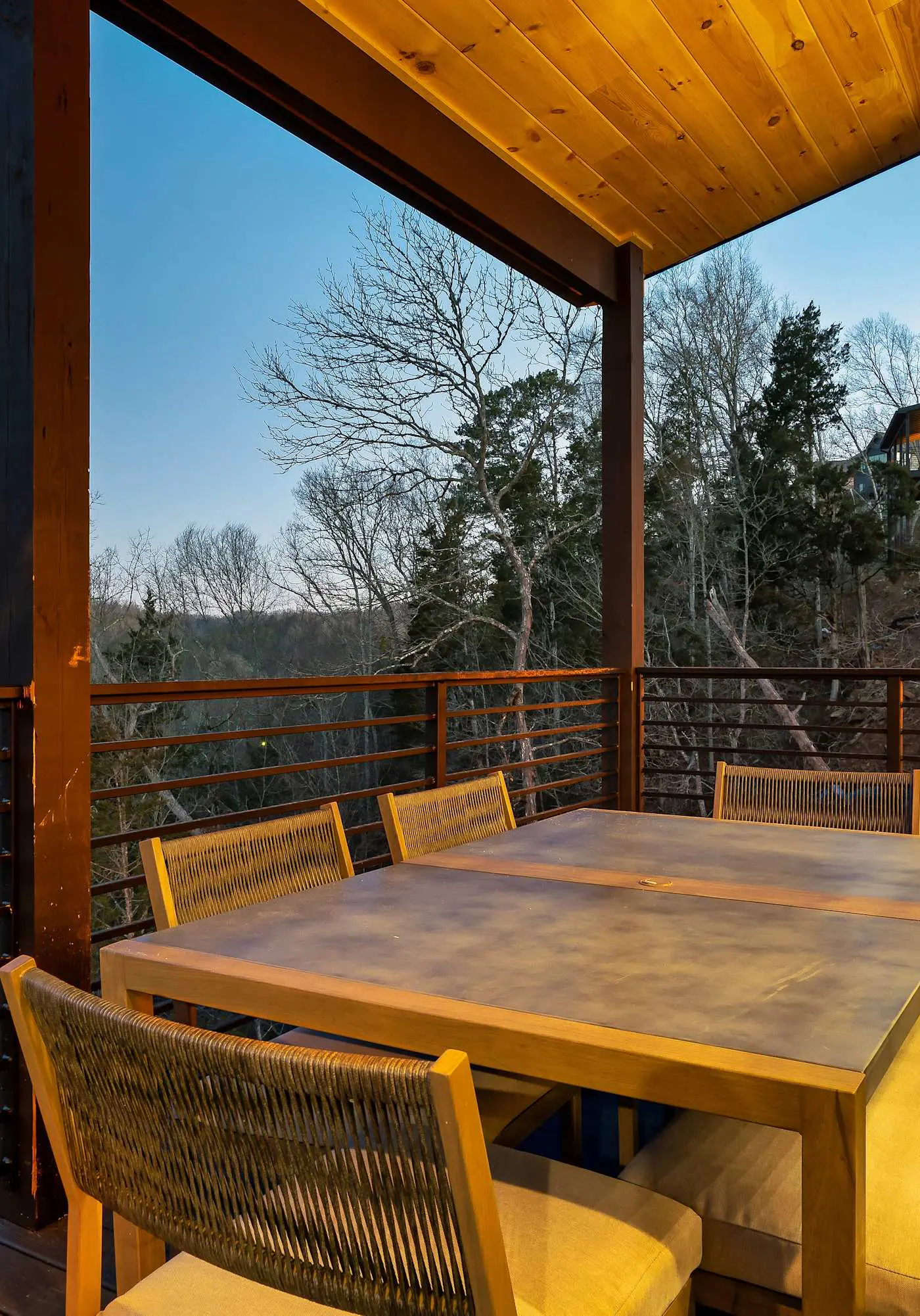 Modern Luxury・Pool, Hot Tub & Near Water Parks!