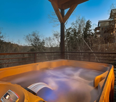 Modern Luxury・Pool, Hot Tub & Near Water Parks!