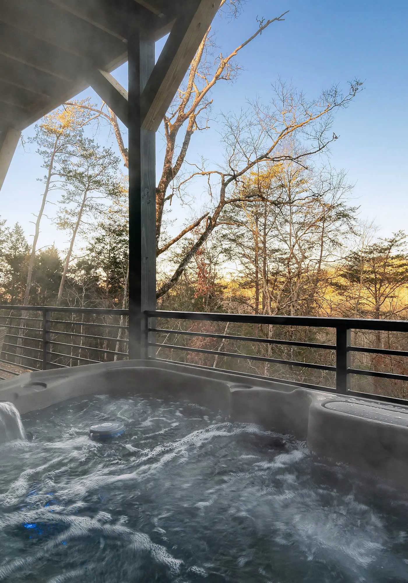 Modern Luxury・Pool, Hot Tub & Near Water Parks!
