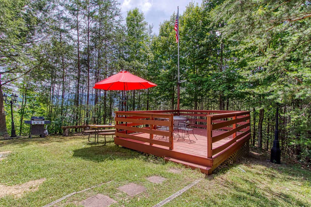 Near Dollywood Retreat | Pool, Grill, Pet-Friendly