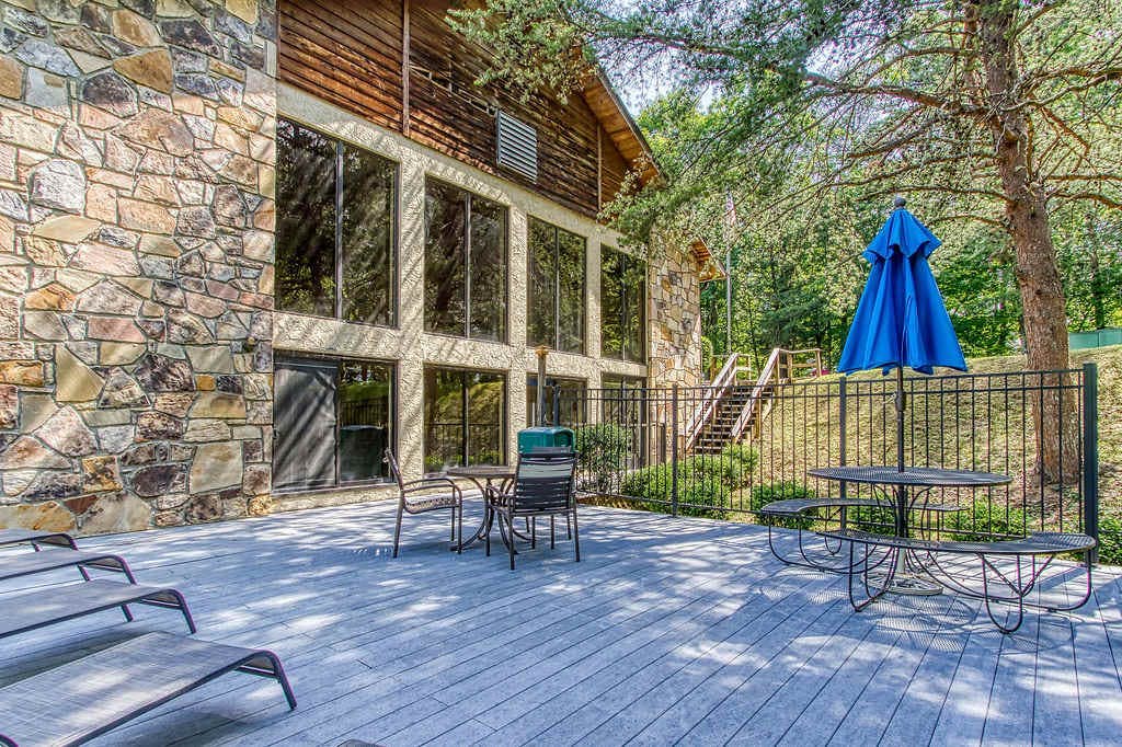 Near Dollywood Retreat | Pool, Grill, Pet-Friendly