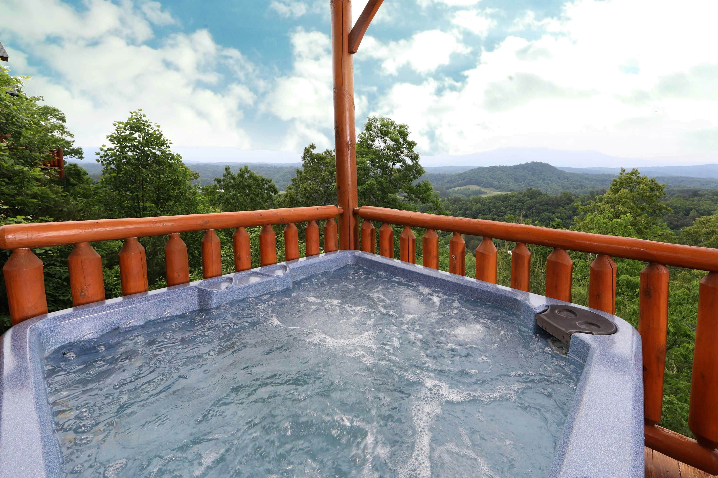Scenic Getaway, Sleeps 8・Views, Games, Hot tub