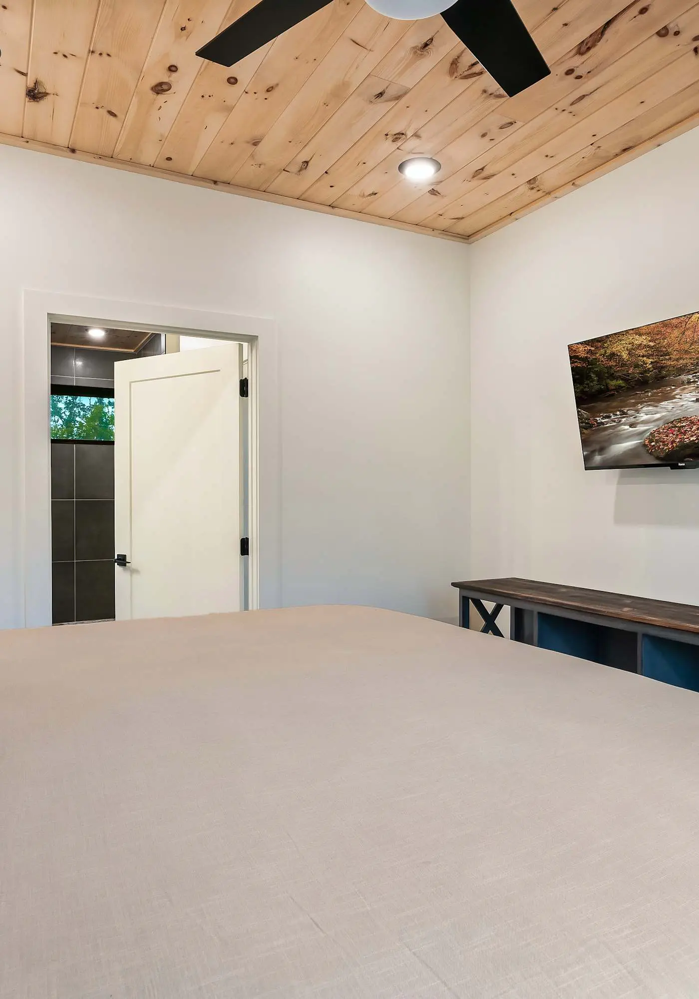 Modern Luxe N Smokies, Sleeps 10・Games・Hot Tub