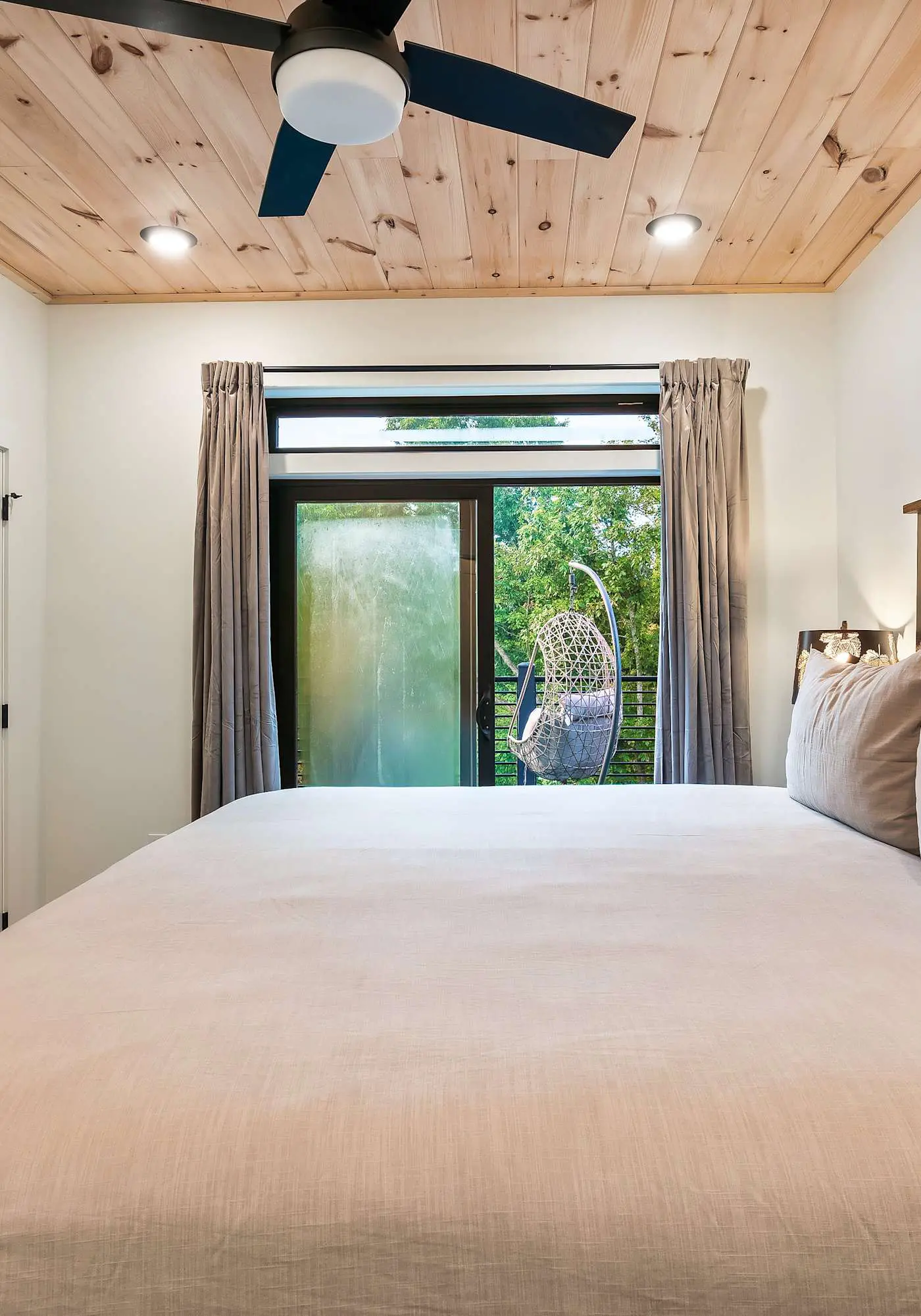 Modern Luxe N Smokies, Sleeps 10・Games・Hot Tub
