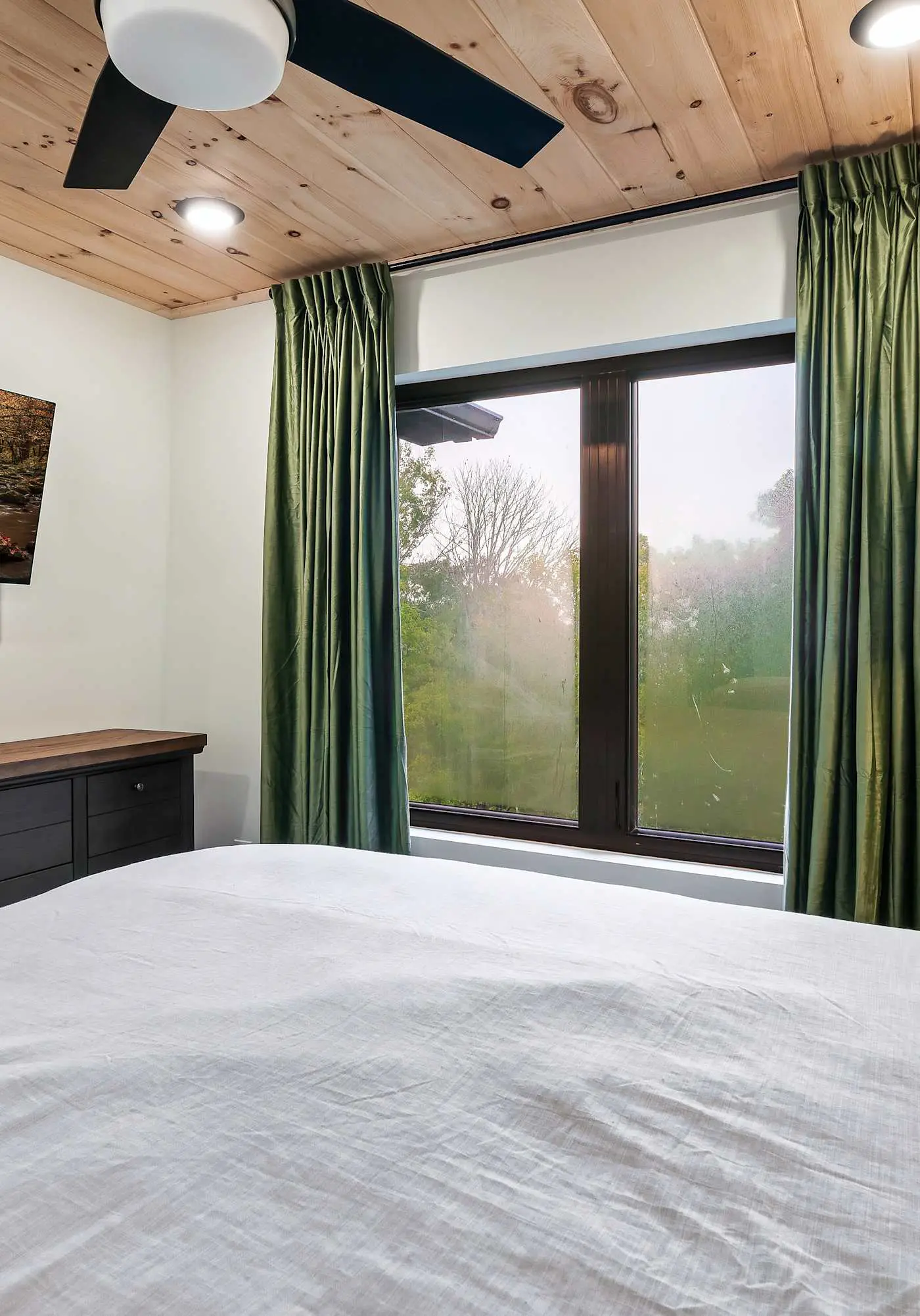 Modern Luxe N Smokies, Sleeps 10・Games・Hot Tub