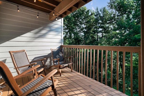 New Remodeled・Sleeps 6・Near Downtown・Hot tub・Games