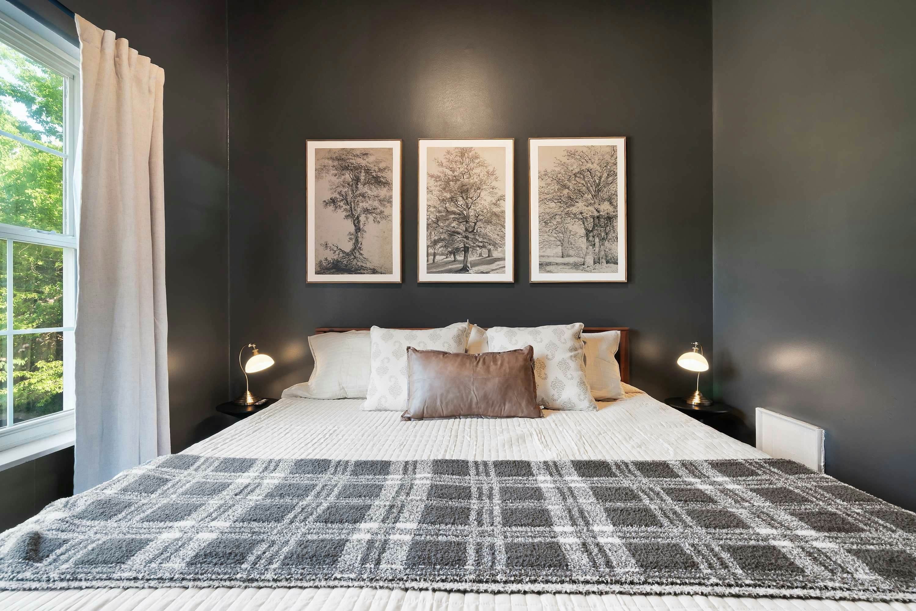 New Remodeled・Sleeps 6・Near Downtown・Hot tub・Games