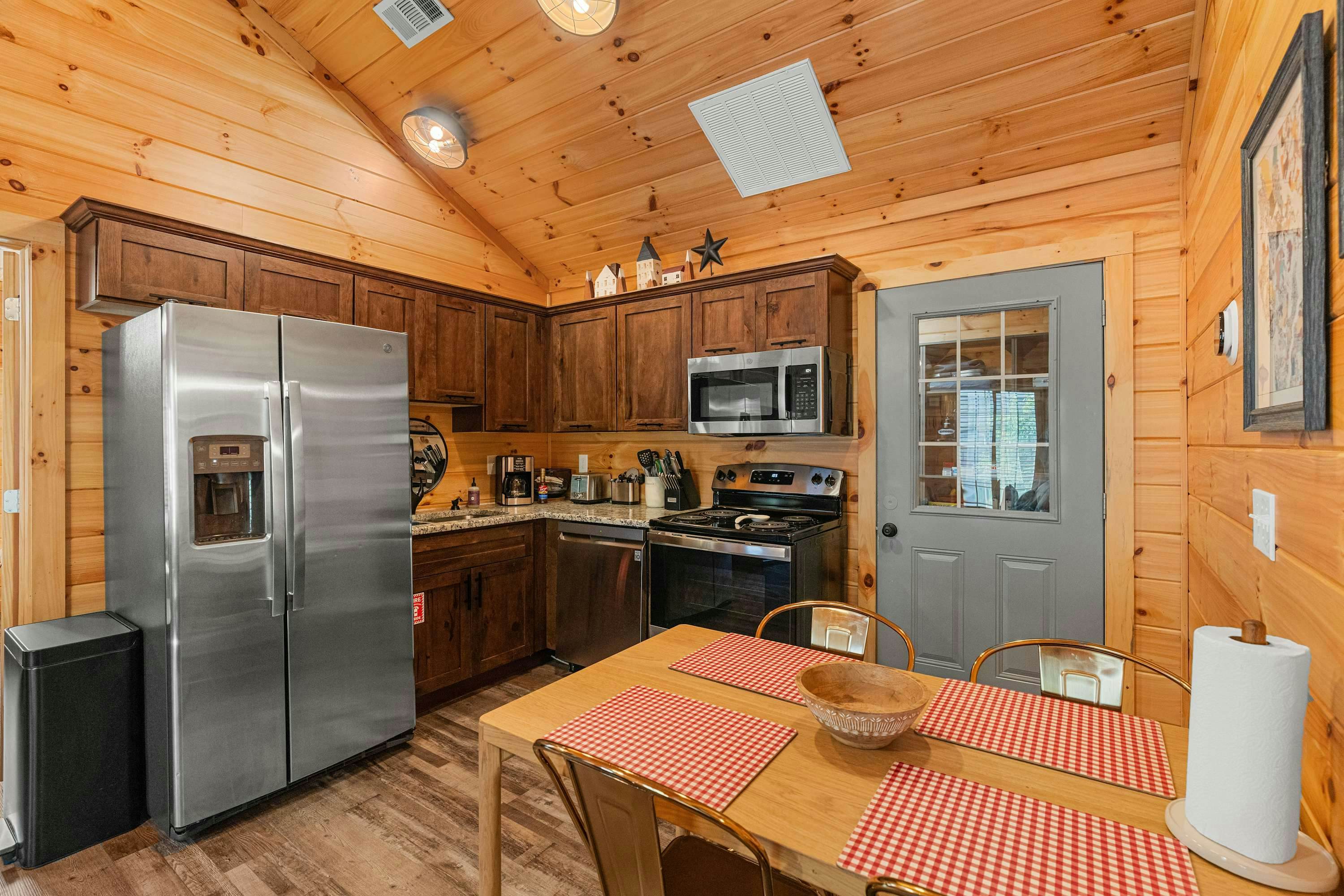 Smoky Mountain Hideaway with Hot Tub & Firepit!