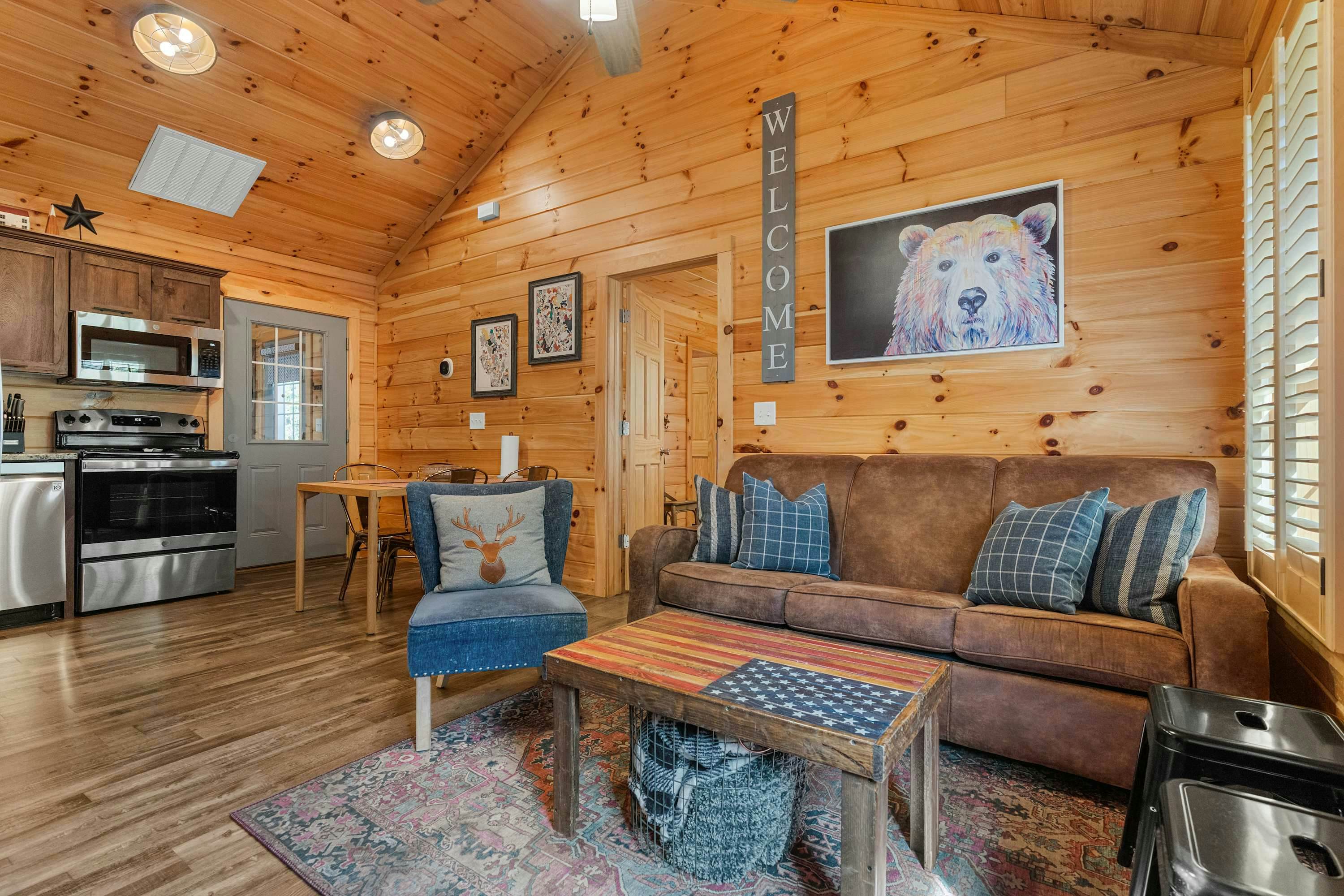 Smoky Mountain Hideaway with Hot Tub & Firepit!