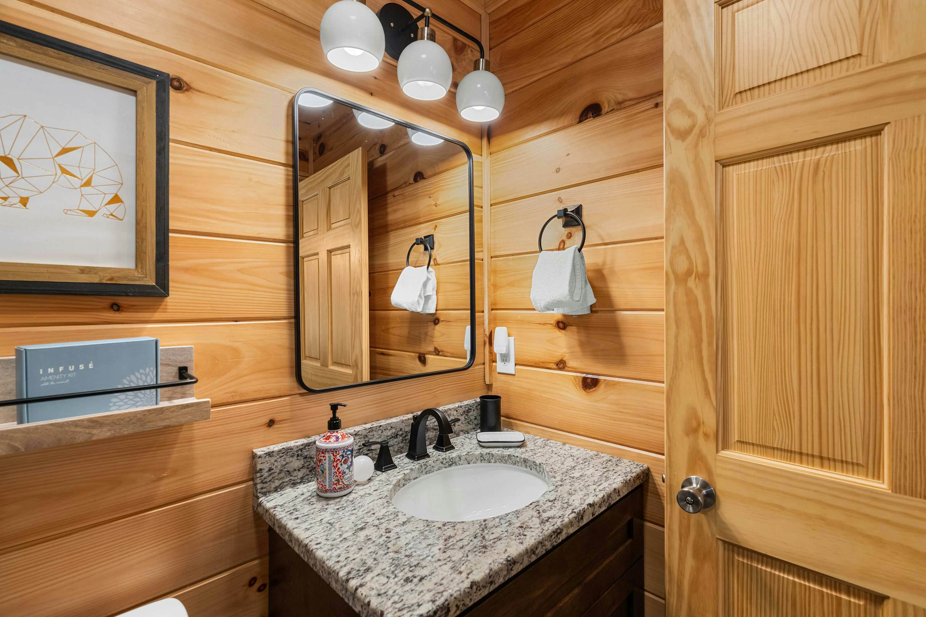 Smoky Mountain Hideaway with Hot Tub & Firepit!