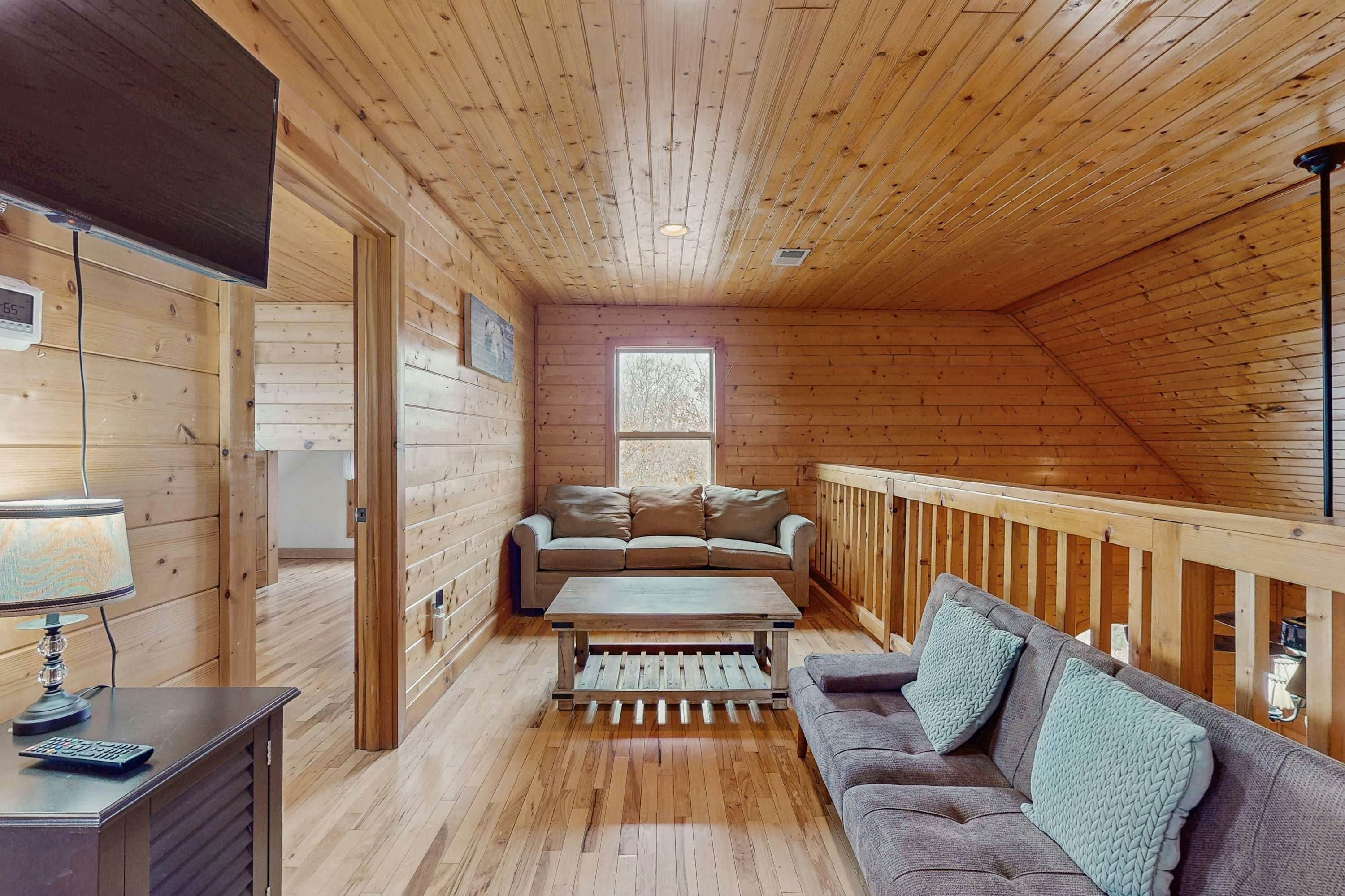 Peaceful Waterfront Retreat, Sleeps 8・Dock・Grill