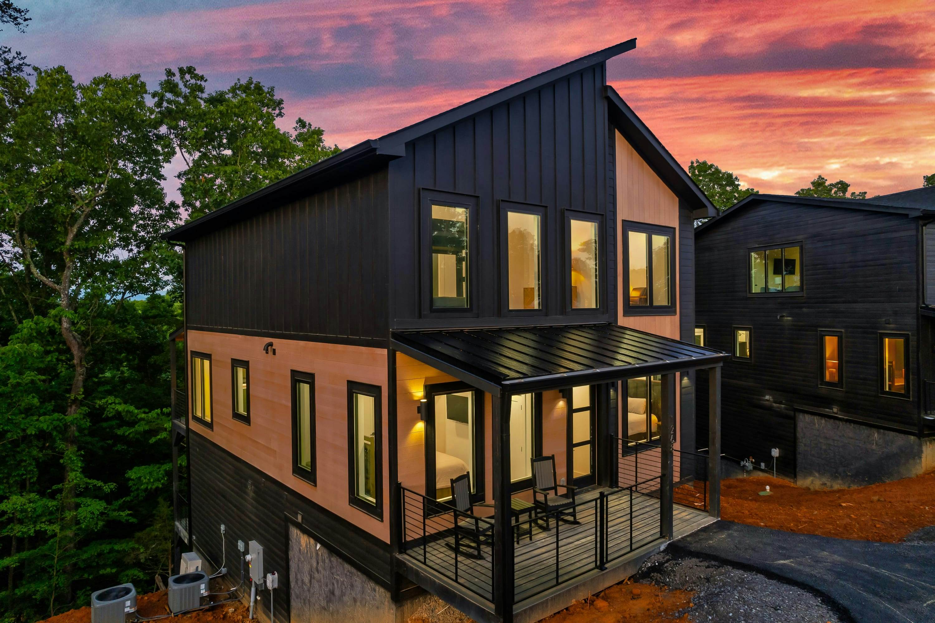 Modern Cabin, Sleeps 10・Indoor Pool・Hot Tub・Games