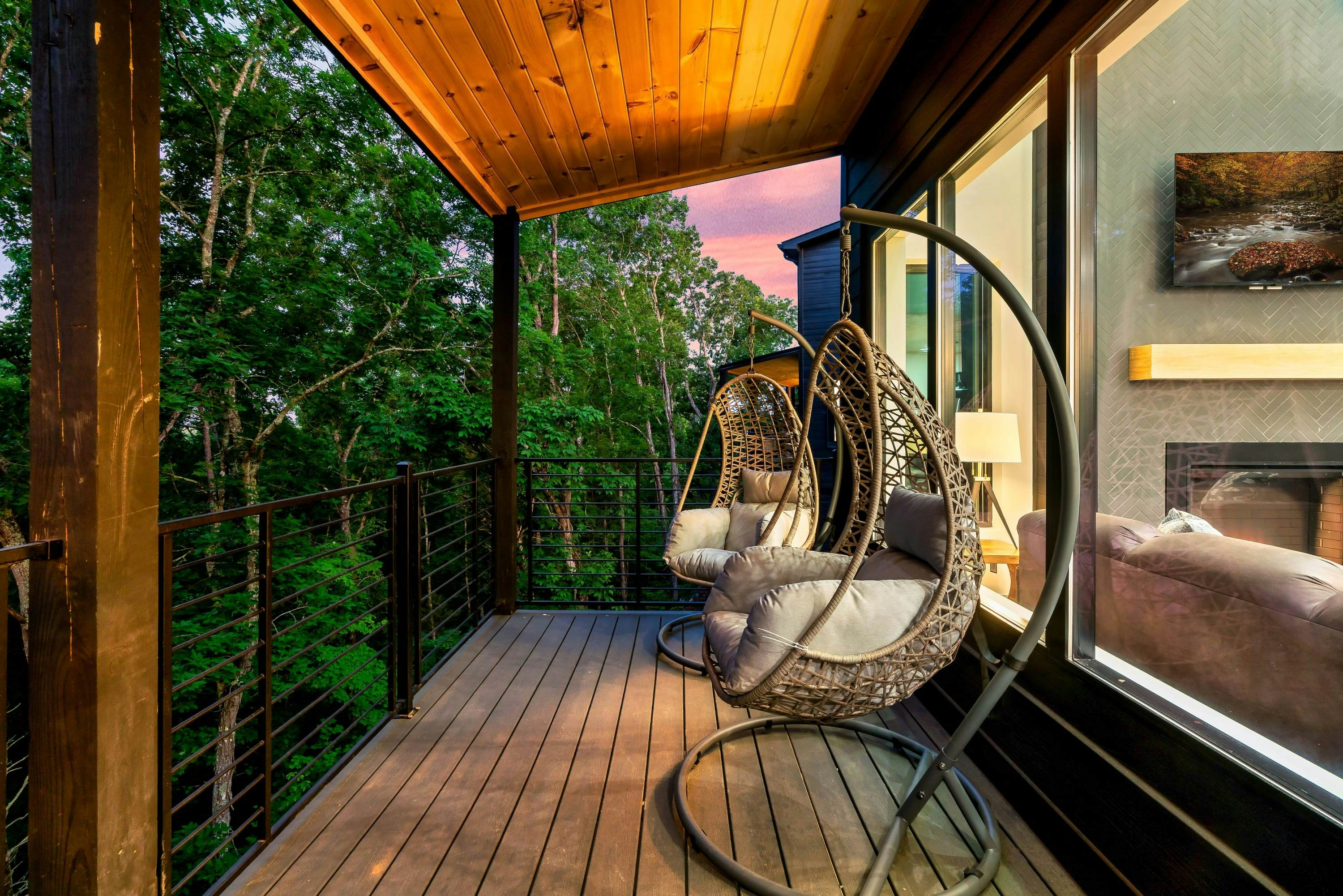 Modern Cabin, Sleeps 10・Indoor Pool・Hot Tub・Games