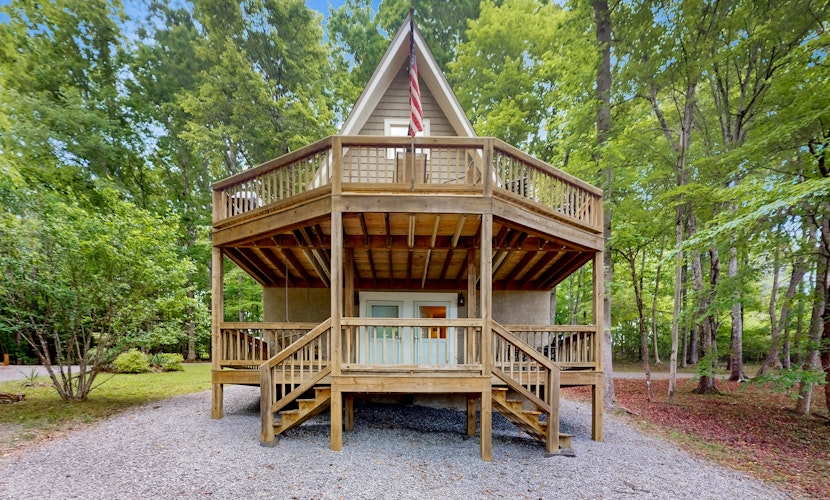 A Frame Cabin, Sleeps 9・Pickleball Court・Boat Slip