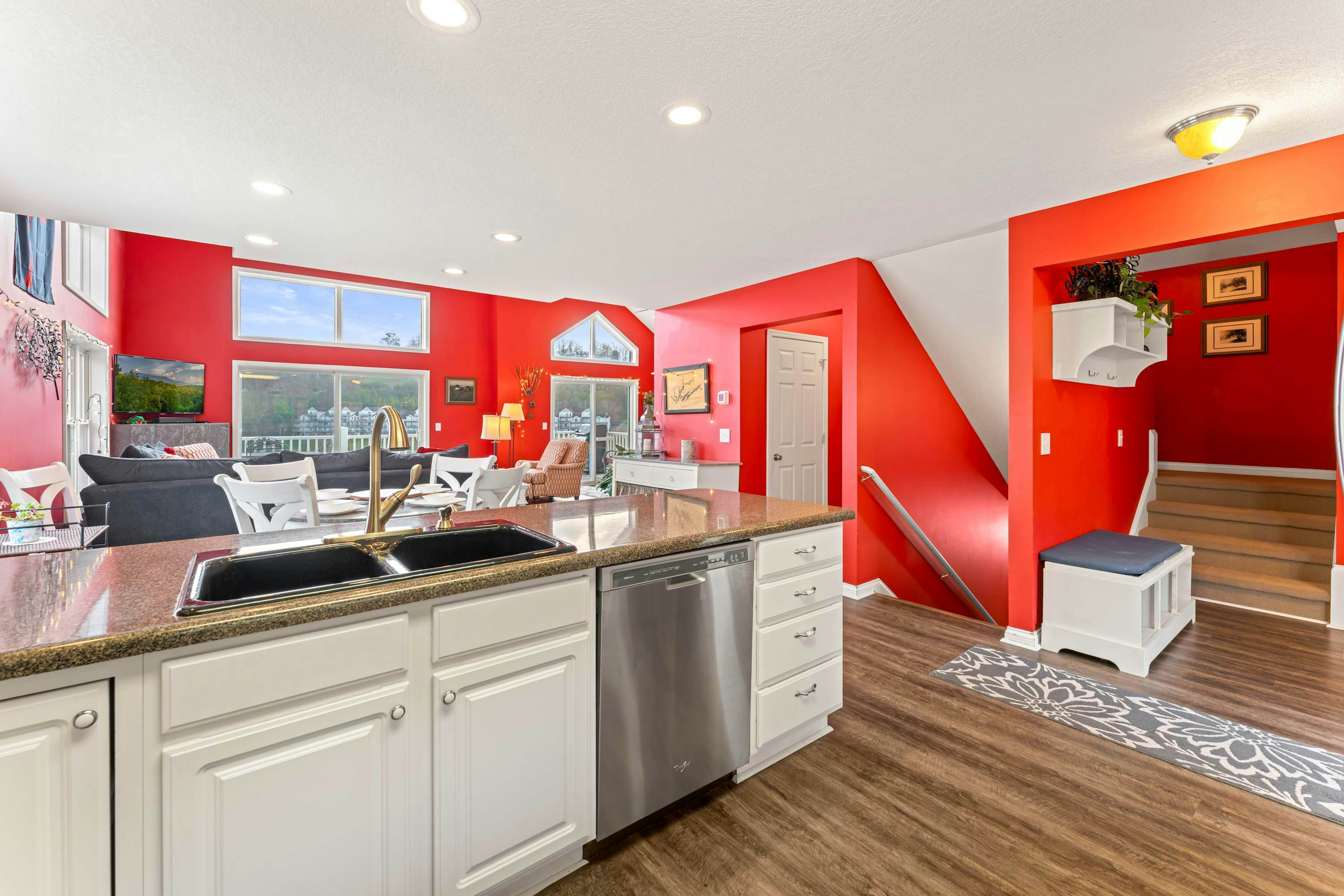 Family-friendly Home・Hot Tub・Lake View・Pool Access