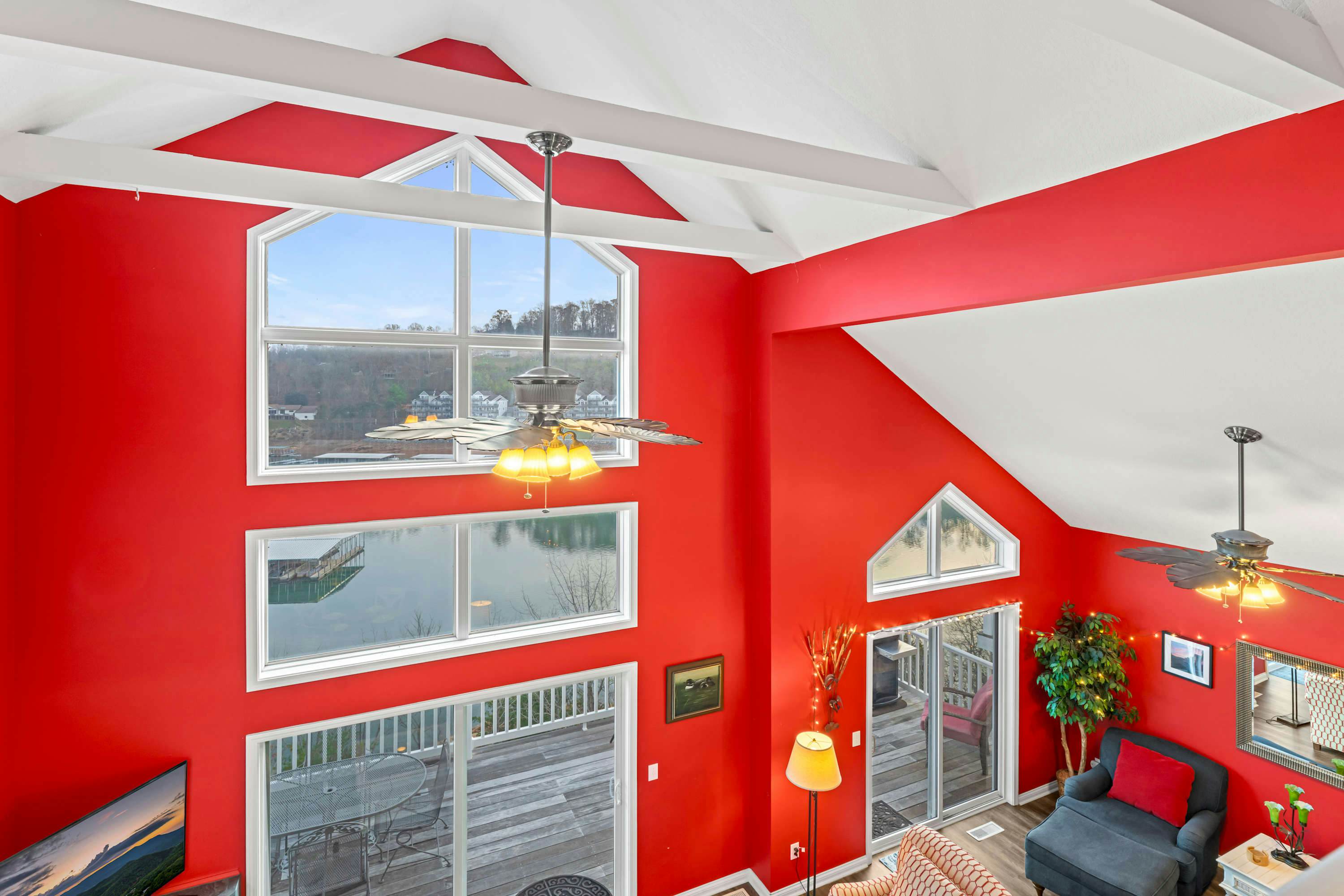 Family-friendly Home・Hot Tub・Lake View・Pool Access