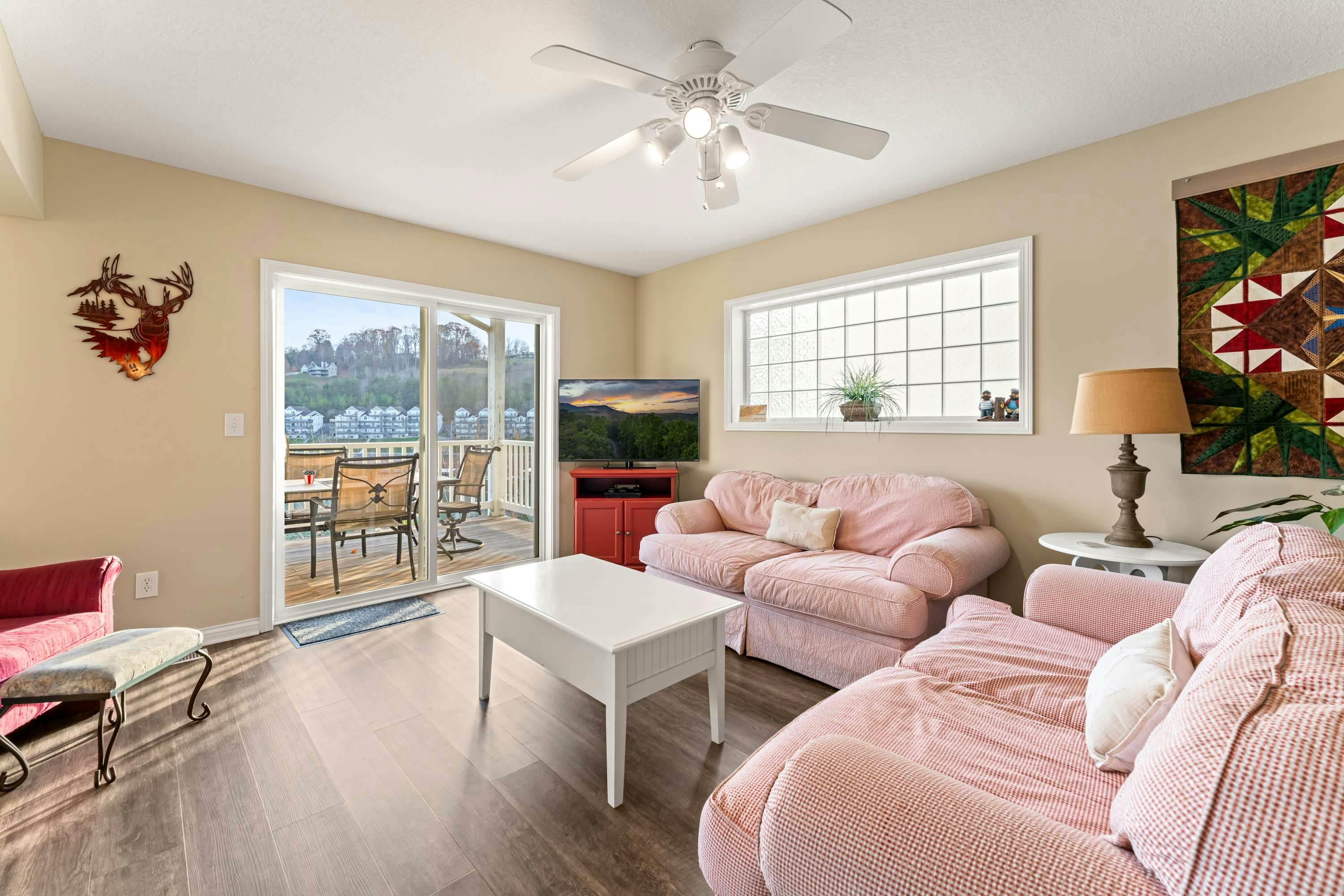 Family-friendly Home・Hot Tub・Lake View・Pool Access