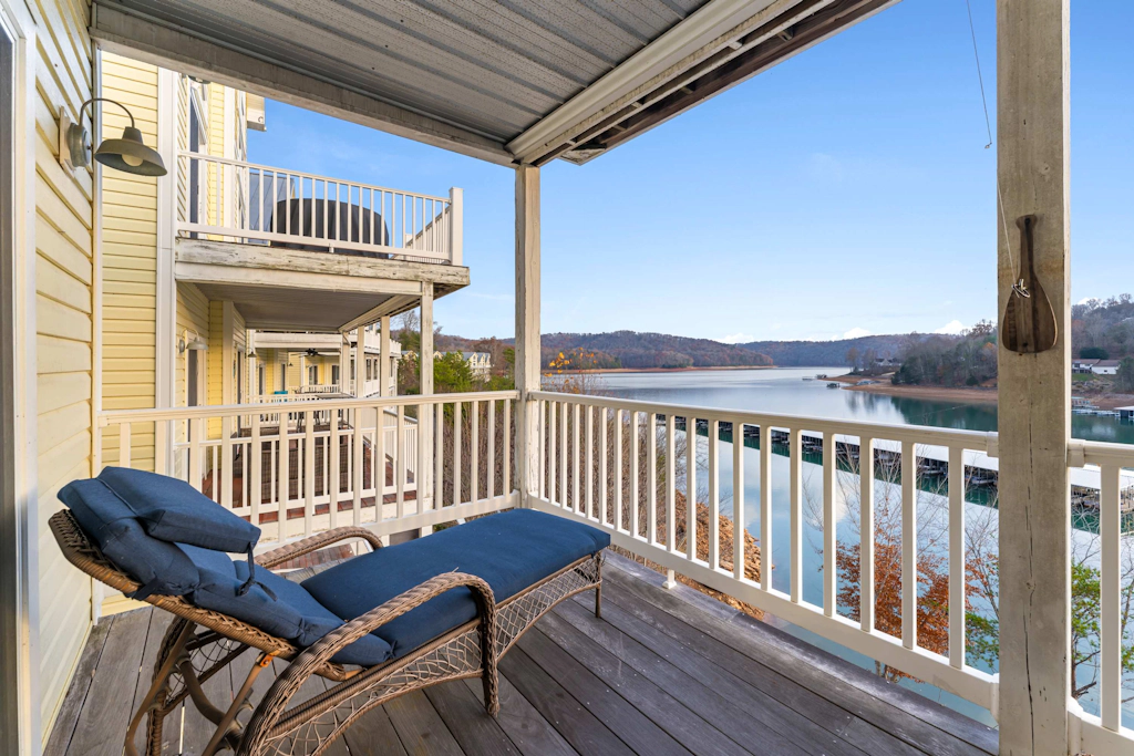 Norris Lake Views, Sleeps 14・Boat Slip・Pool Access