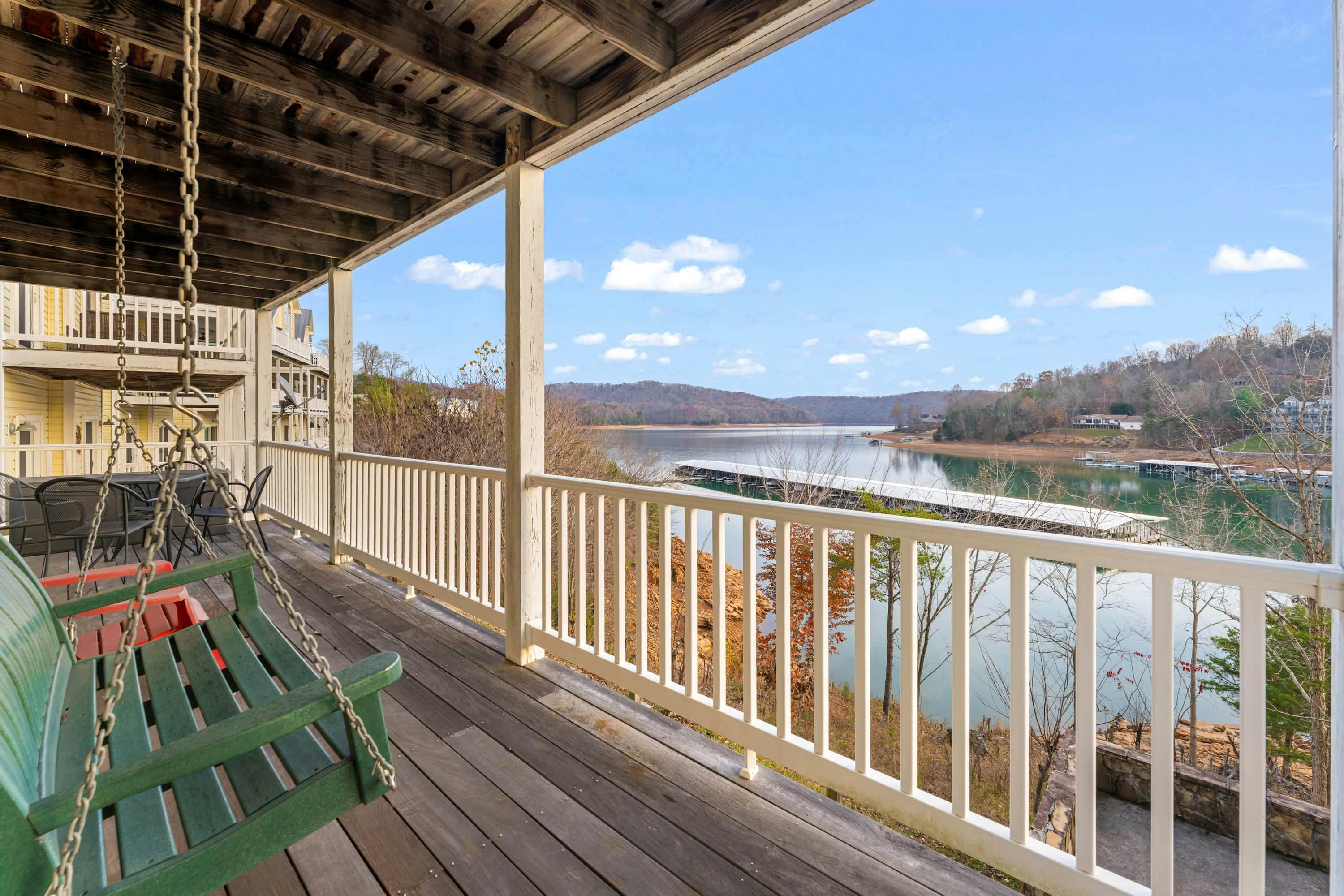 Family-friendly Home・Hot Tub・Lake View・Pool Access