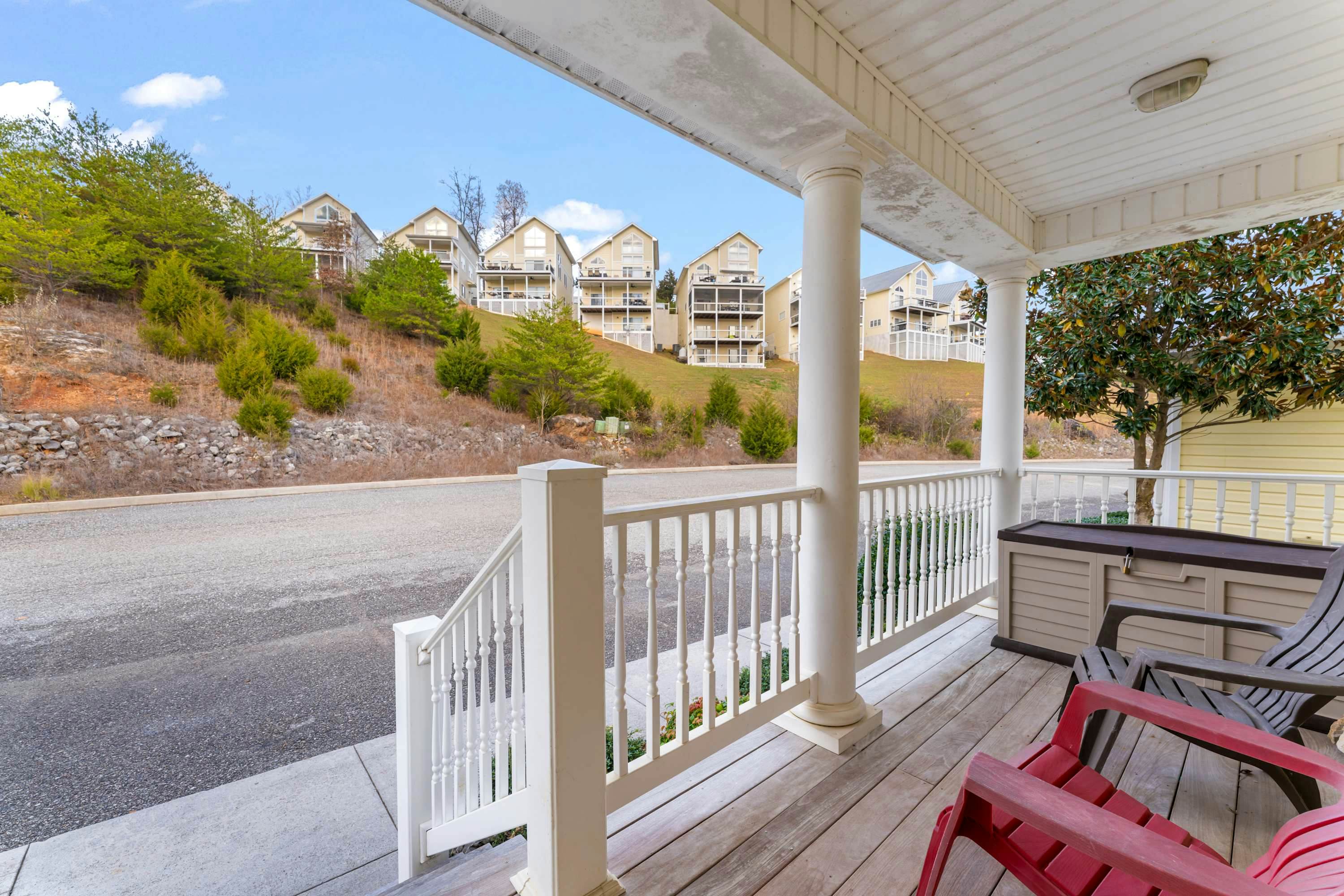 Family-friendly Home・Hot Tub・Lake View・Pool Access