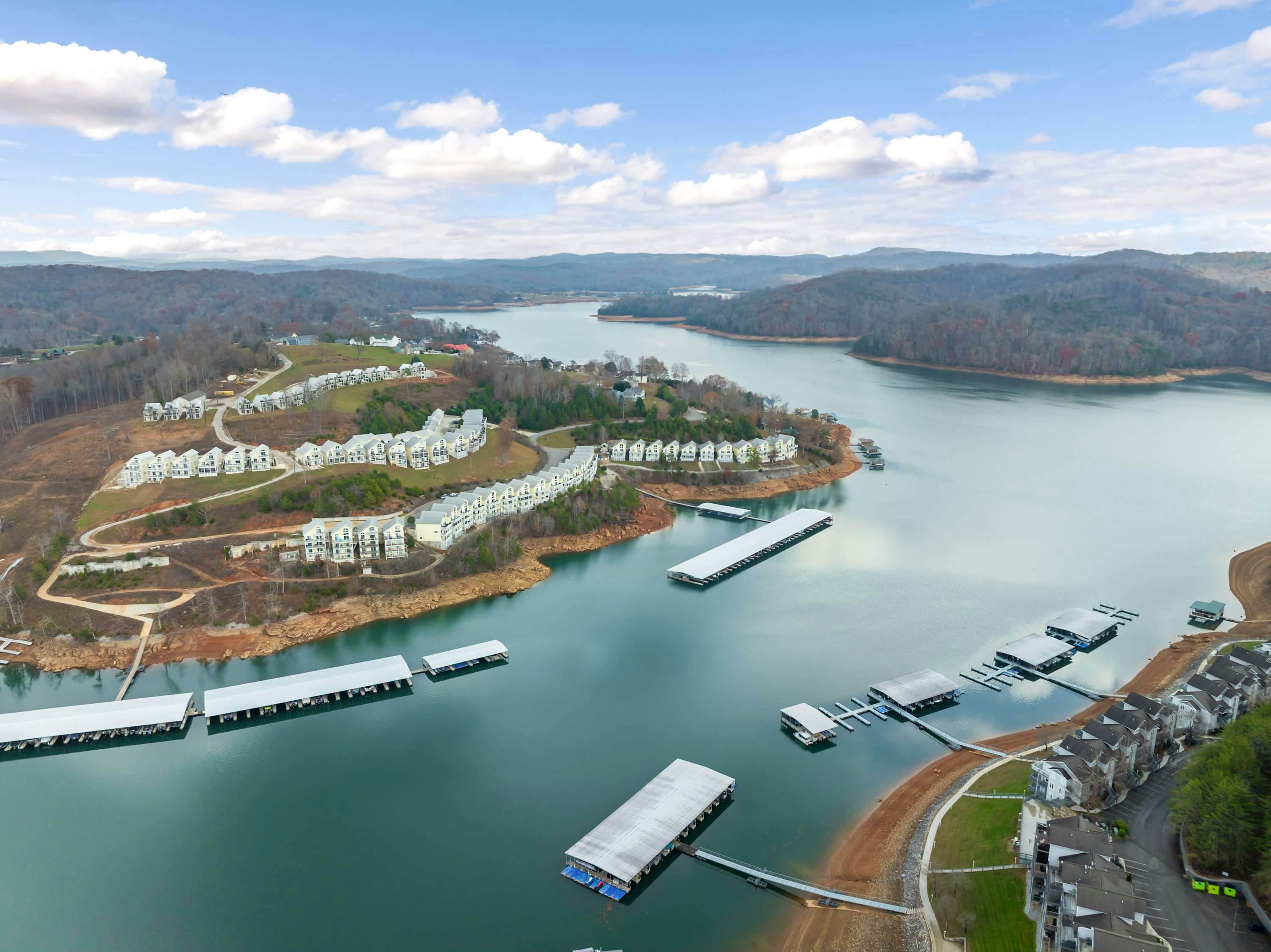 Family-friendly Home・Hot Tub・Lake View・Pool Access