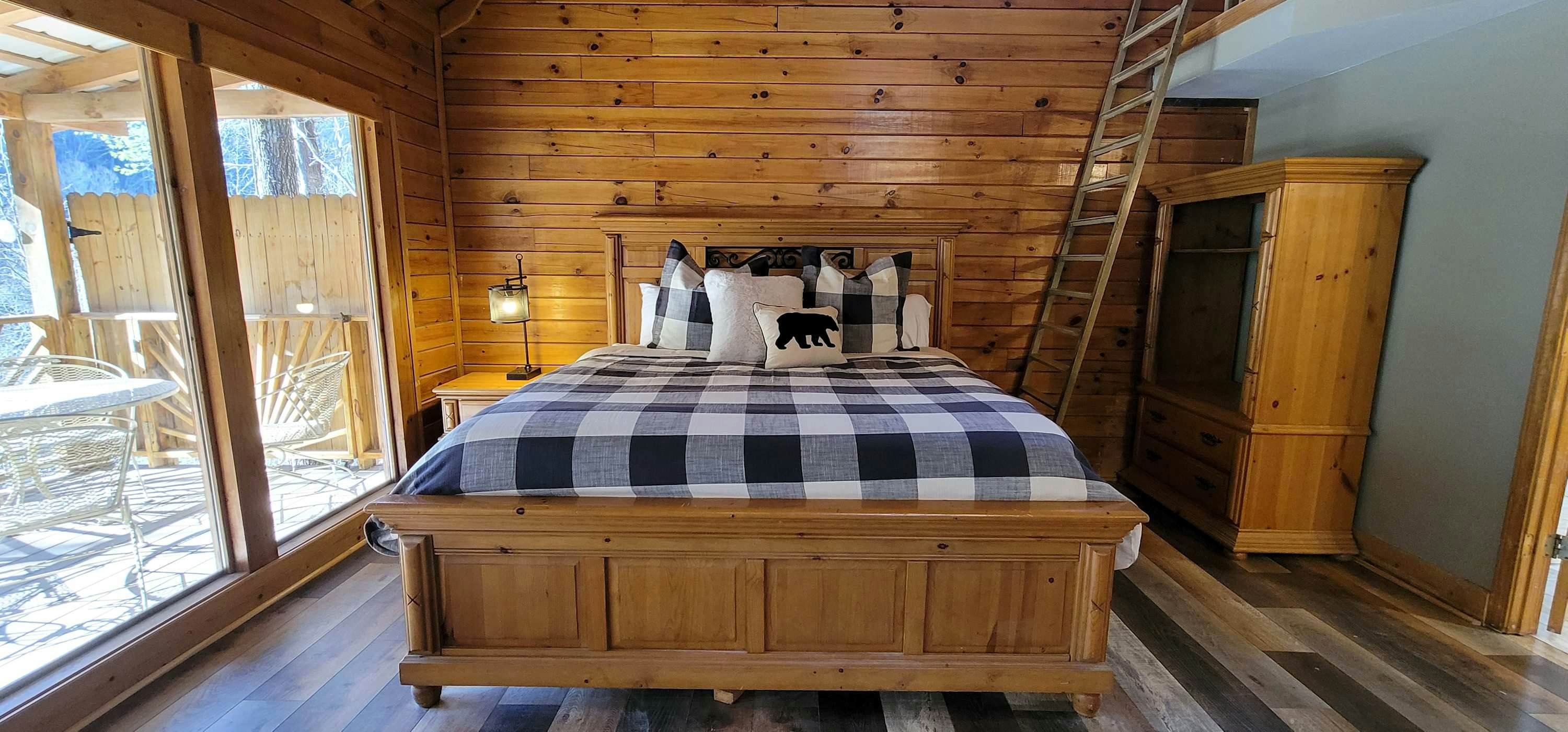 Lovely Riverfront Home, Sleeps 4・Water Views