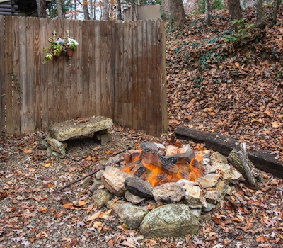 Lovely Family Riverfront Home, Sleeps 4・Water View