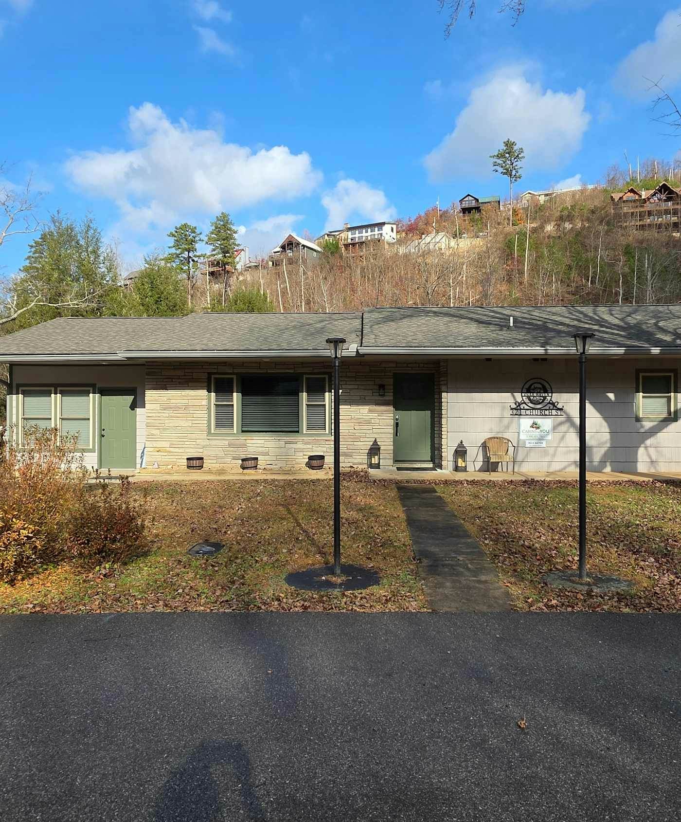 Gatlinburg Family Getaway, Sleeps 12, Deck, Grill & Hot Tub