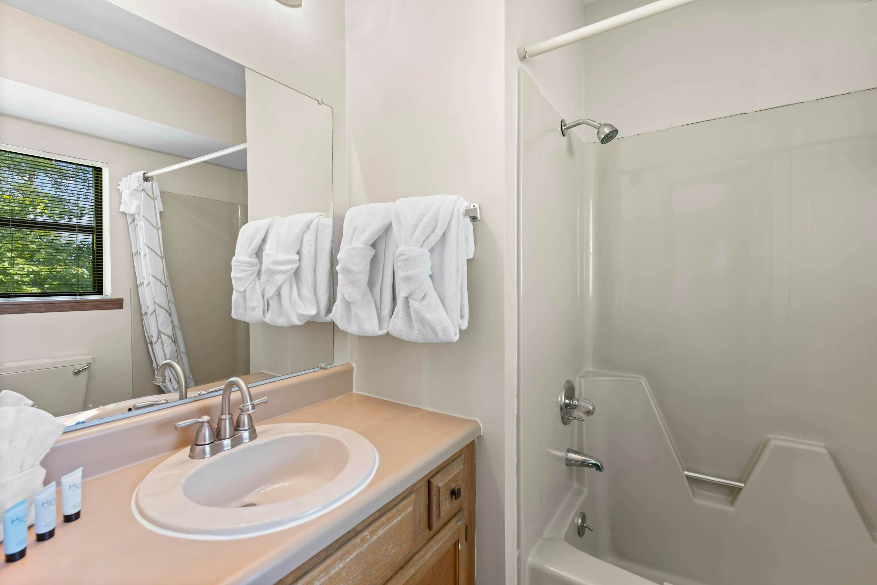 Near Dollywood・Pet Friendly・Sleeps 8, Pool, Grill