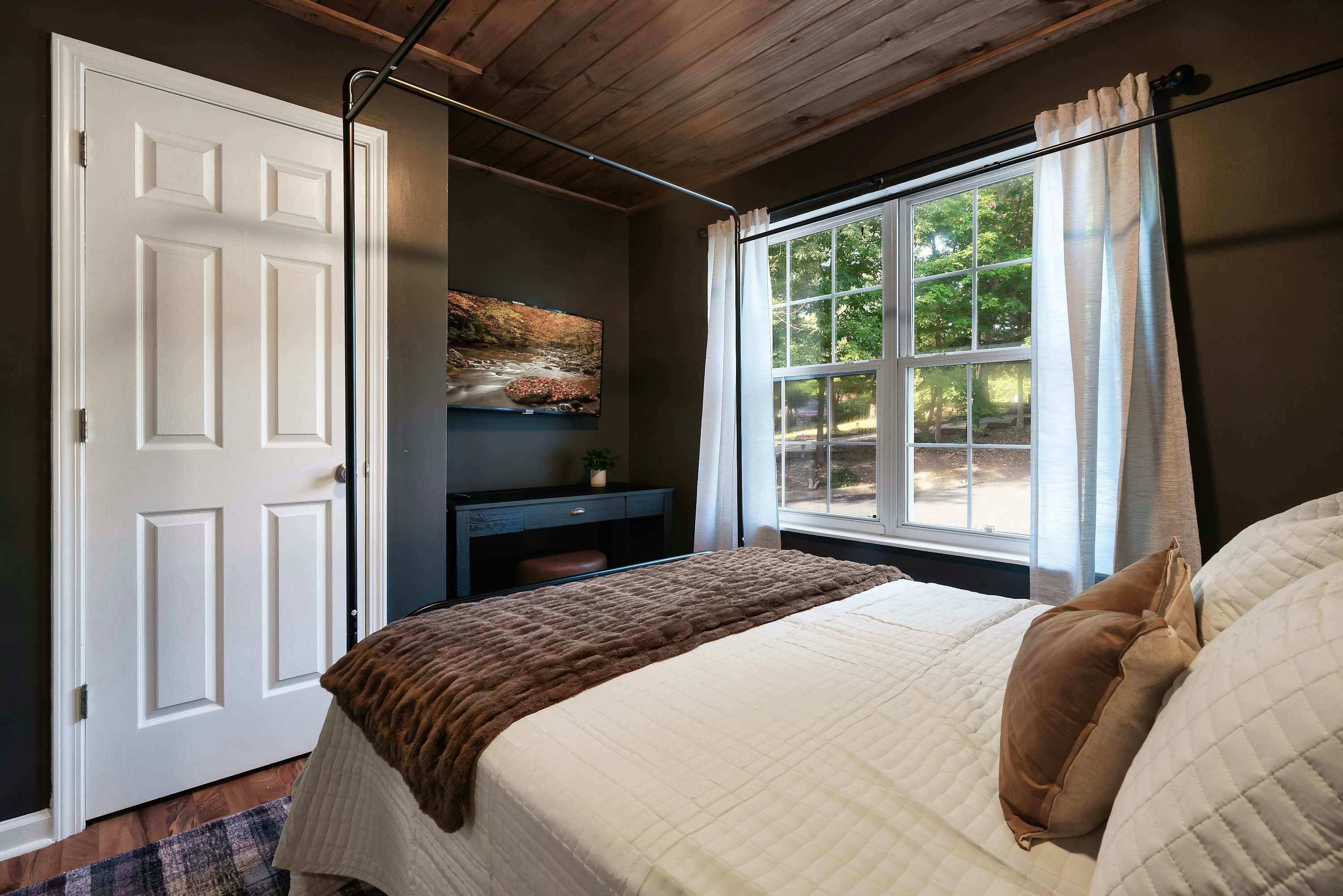 Near Pkwy / Dollywood, Sleeps 6・Hot tub・Game Room