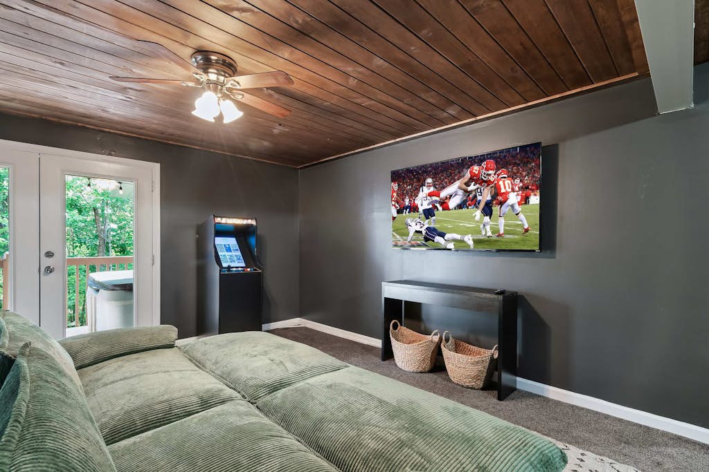Near Pkwy / Dollywood, Sleeps 6・Hot tub・Game Room