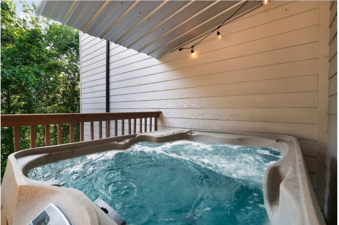 Near Pkwy / Dollywood, Sleeps 6・Hot tub・Game Room