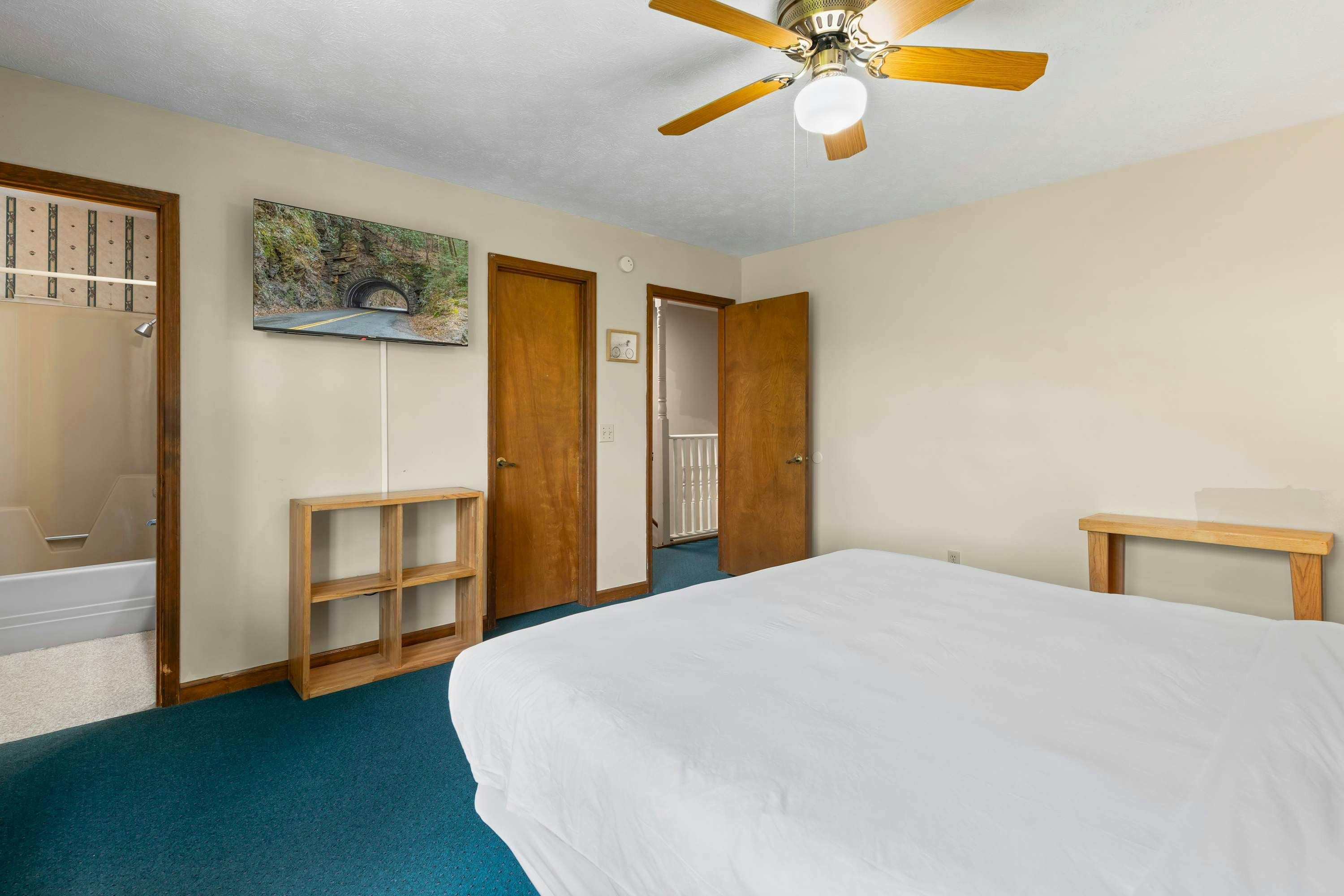 Spacious Escape, Sleeps 8・Pool・BBQ Grill・Firepit