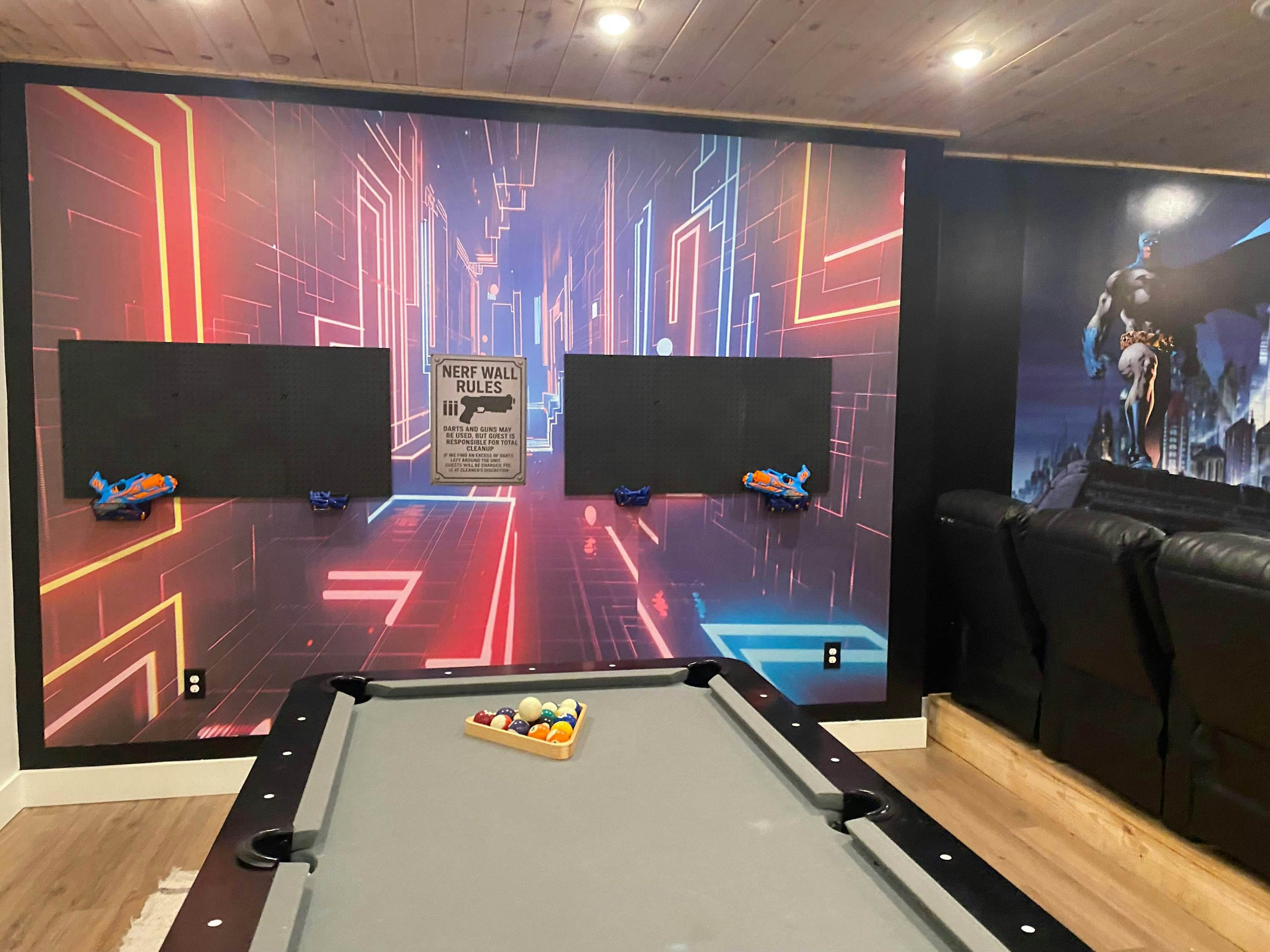 Sleeps 14, Cozy Escape・Indoor Pool, Theater, Games