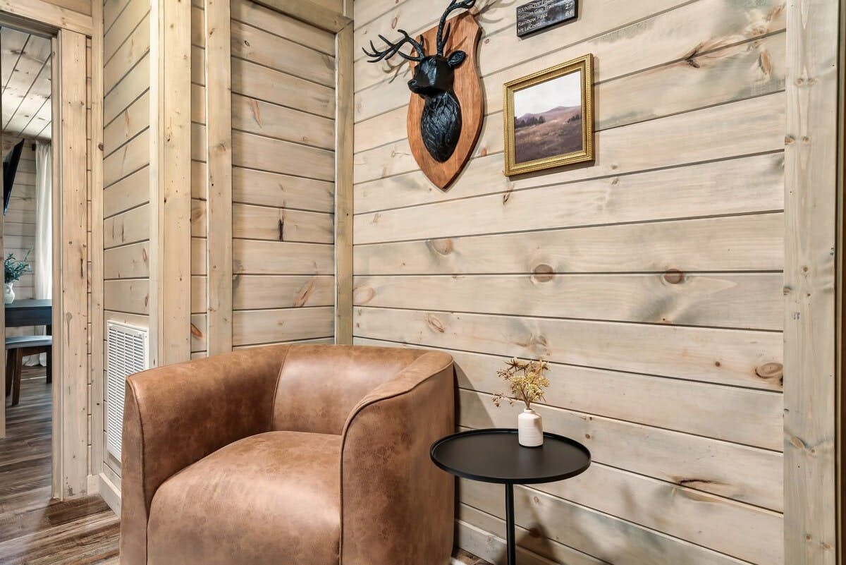 The Everwood Fall Escape | Pool, Hot tub, Grill