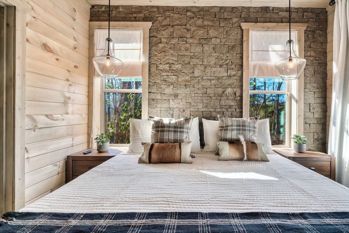 The Everwood Fall Escape | Pool, Hot tub, Grill