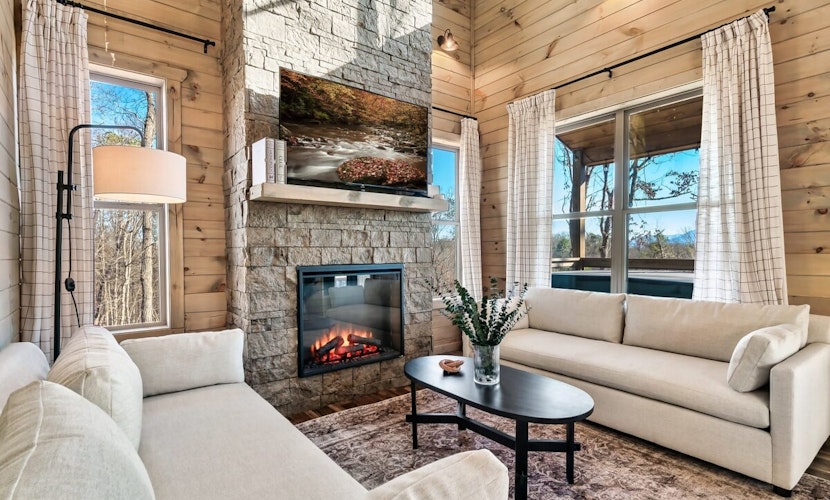 The Everwood Fall Escape | Pool, Hot tub, Grill