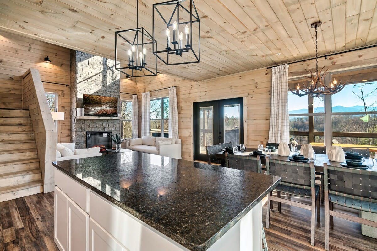 The Everwood Fall Escape | Pool, Hot tub, Grill