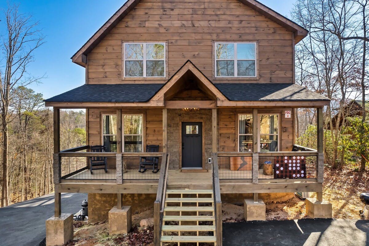 The Everwood Fall Escape | Pool, Hot tub, Grill