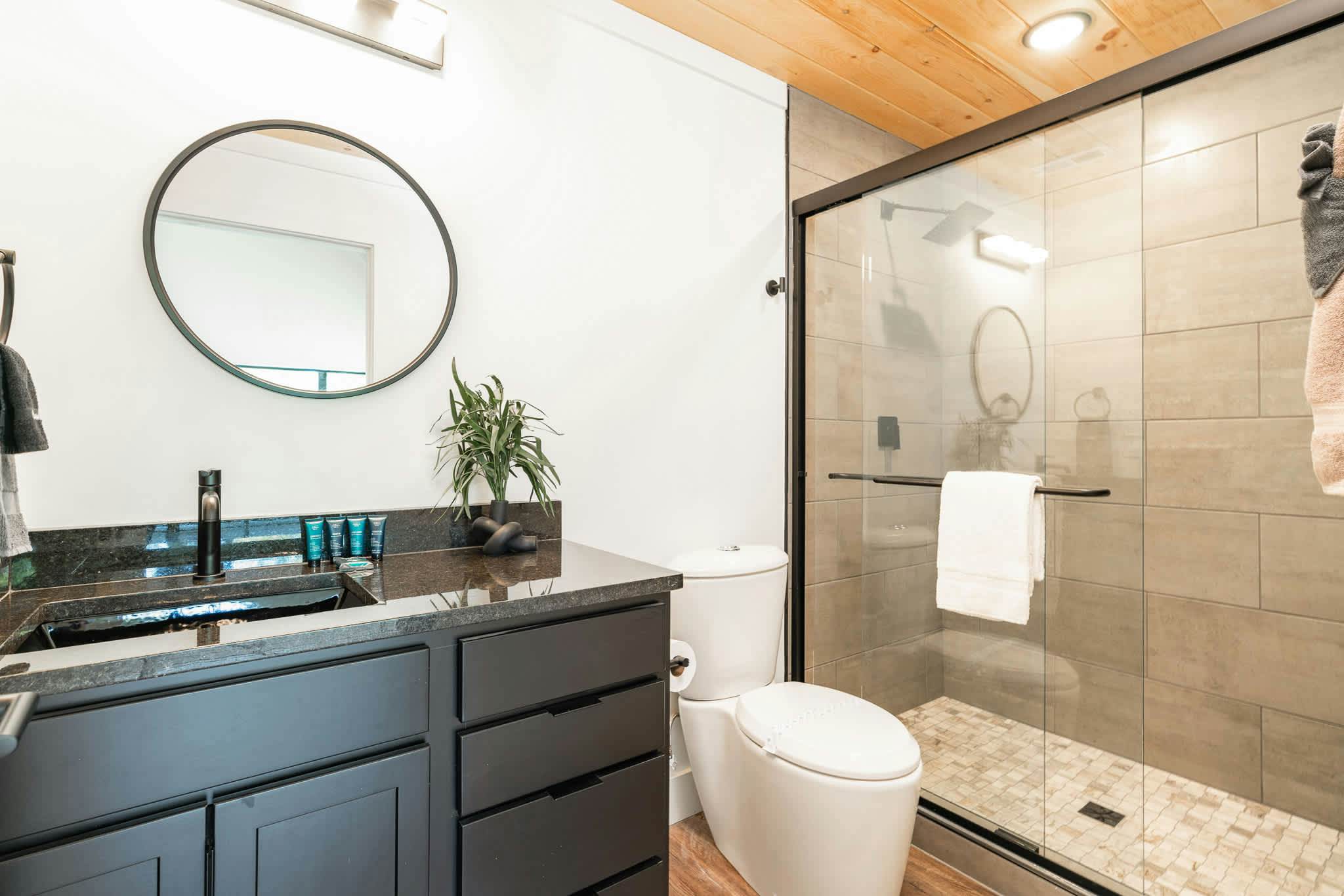 Sleeps 10・Luxe Cabin・View・Hot Tub・Near Water Parks