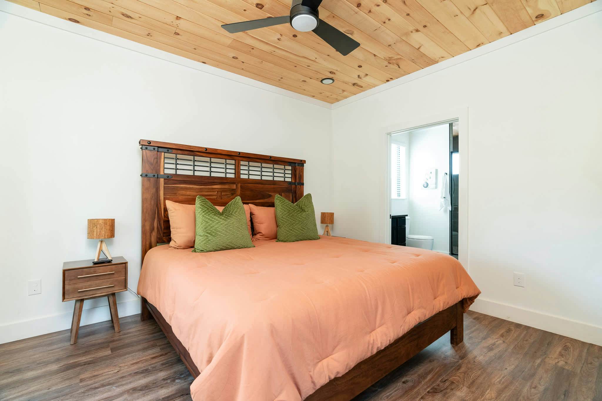 Sleeps 10・Luxe Cabin・View・Hot Tub・Near Water Parks