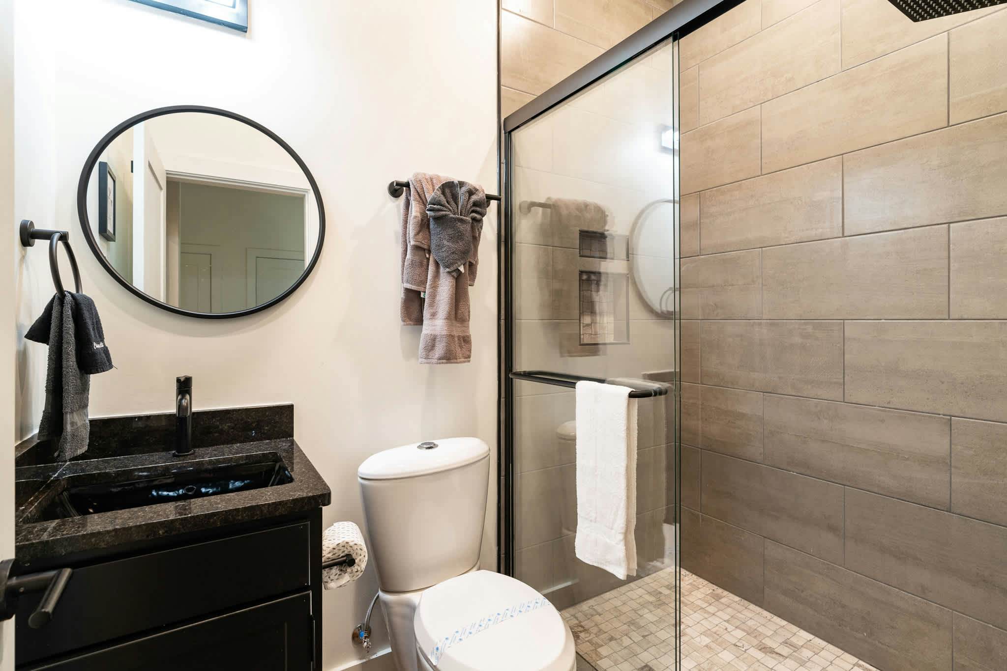 Sleeps 10・Luxe Cabin・View・Hot Tub・Near Water Parks