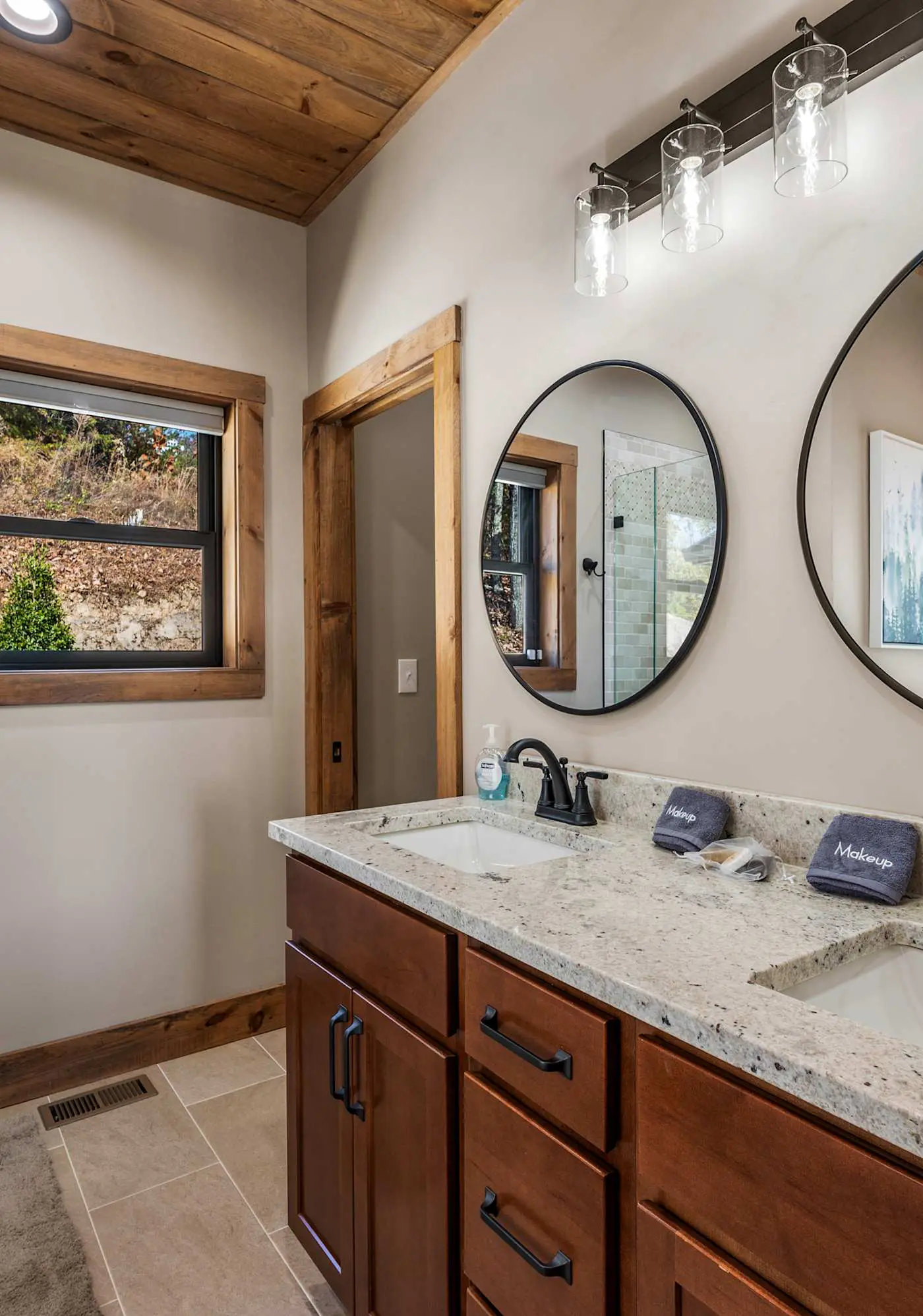 Ridgetop Retreat, Sleeps 11・Theater・Pool・Hot tub