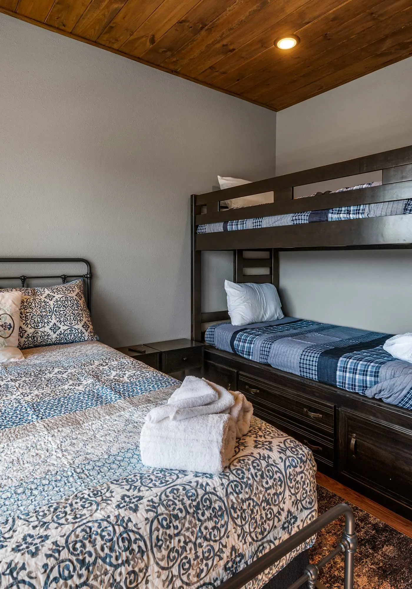 Ridgetop Retreat, Sleeps 11・Theater・Pool・Hot tub