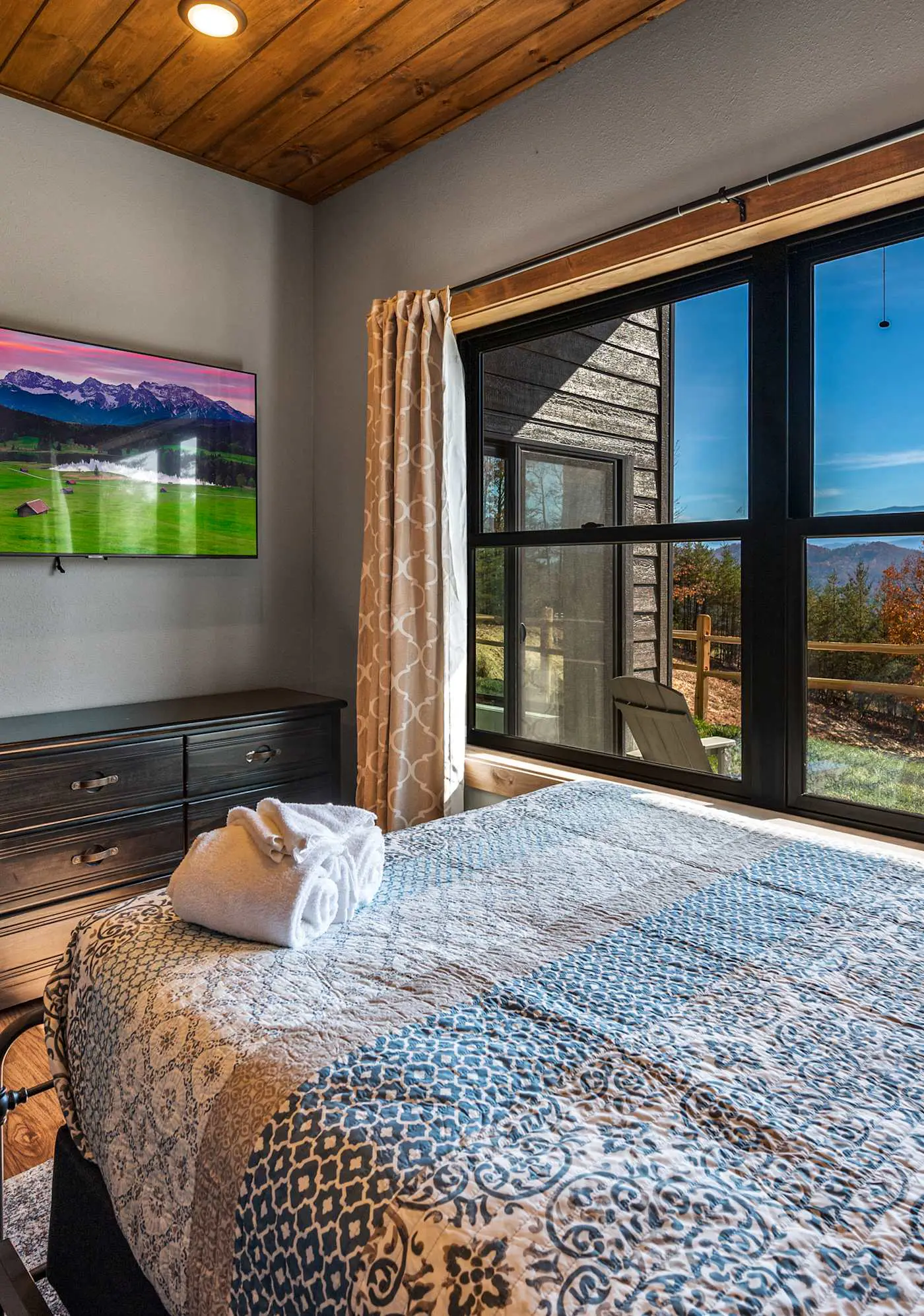 Ridgetop Retreat, Sleeps 11・Theater・Pool・Hot tub