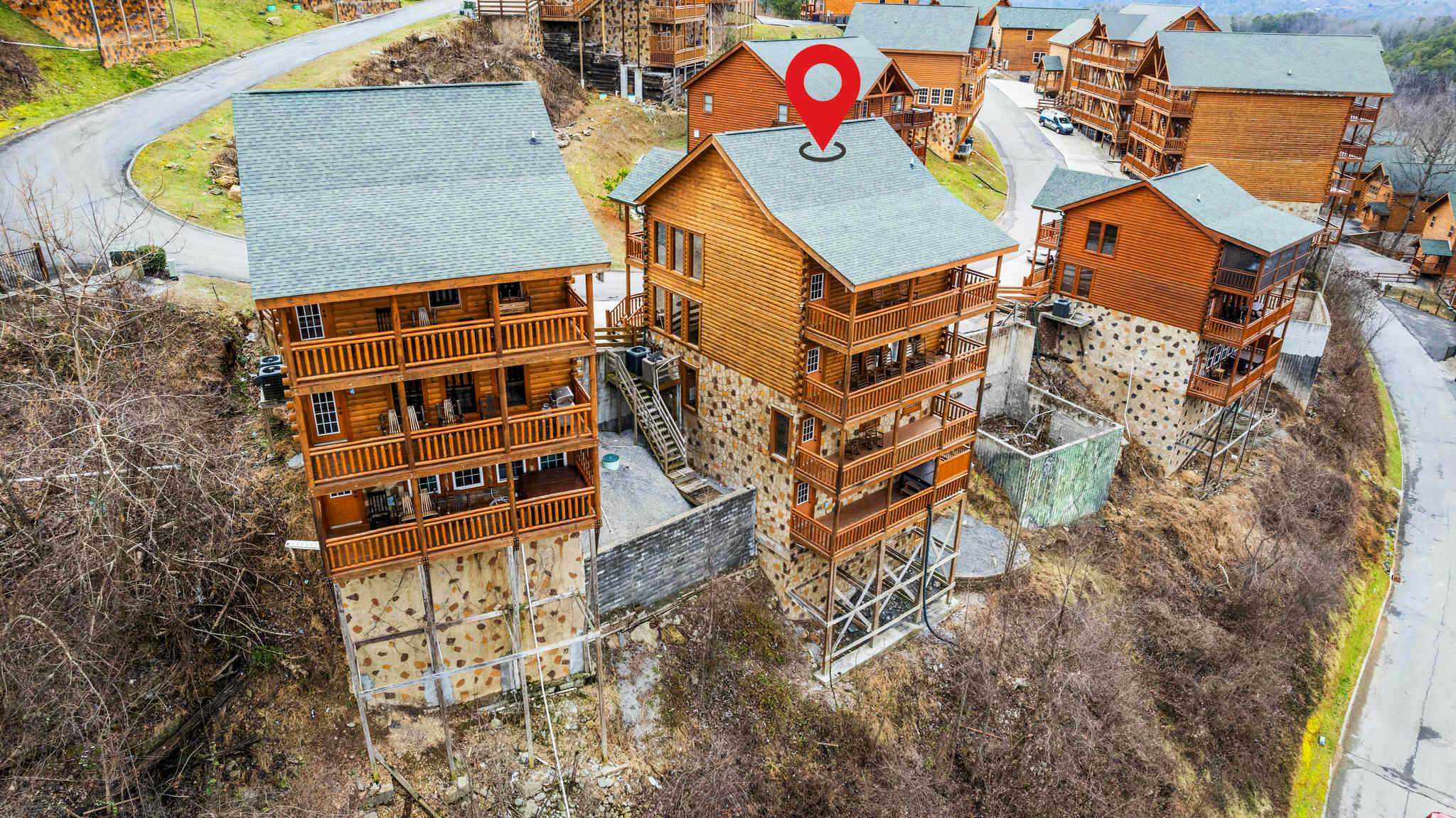 Luxury Cabin, Sleeps 20・Pool, Hot Tub, View, Games